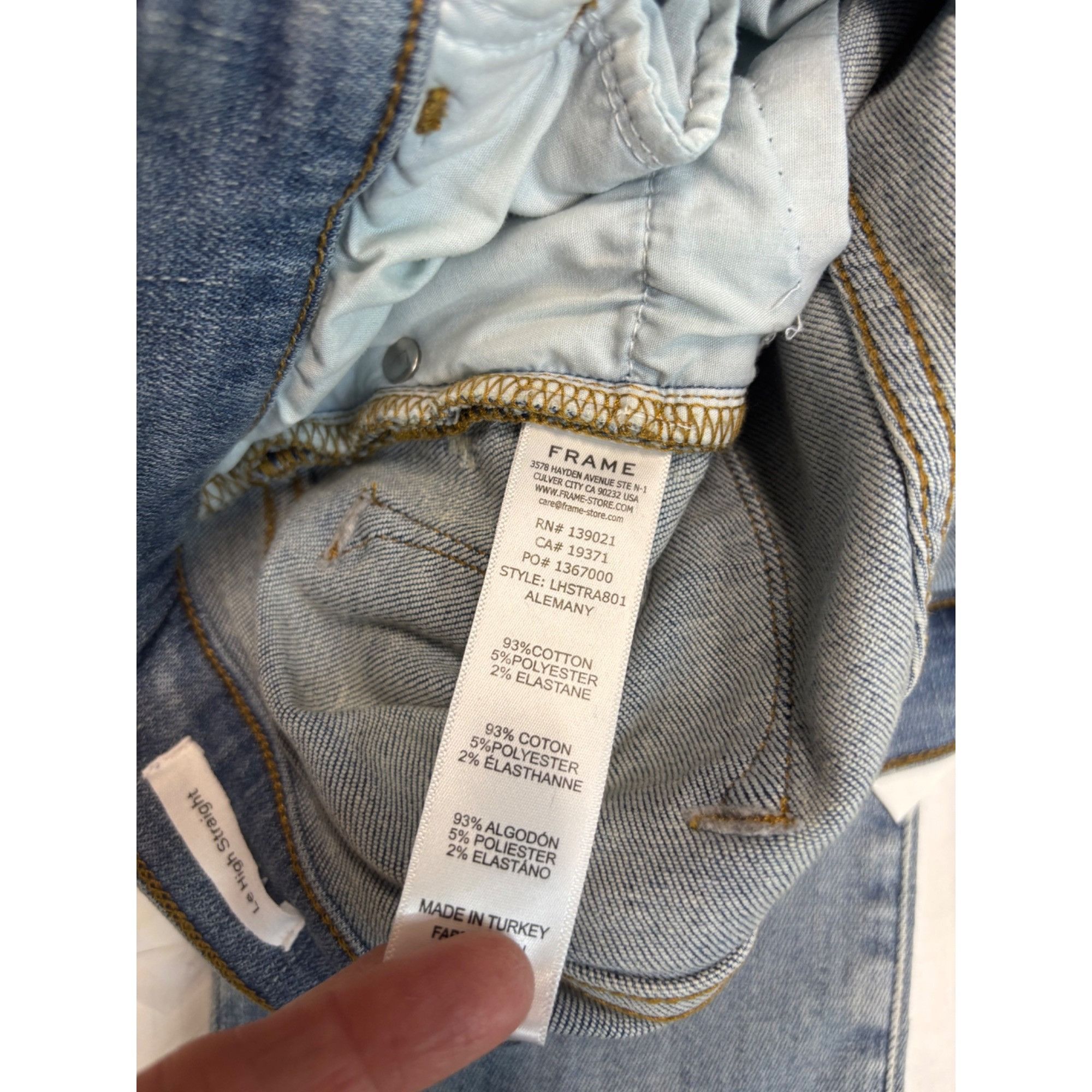 Frame Frame Le High Raw Hem Straight Leg Jeans in Alemany, Sz. 26 Size 26" / US 2 / IT 38 - 8 Thumbnail
