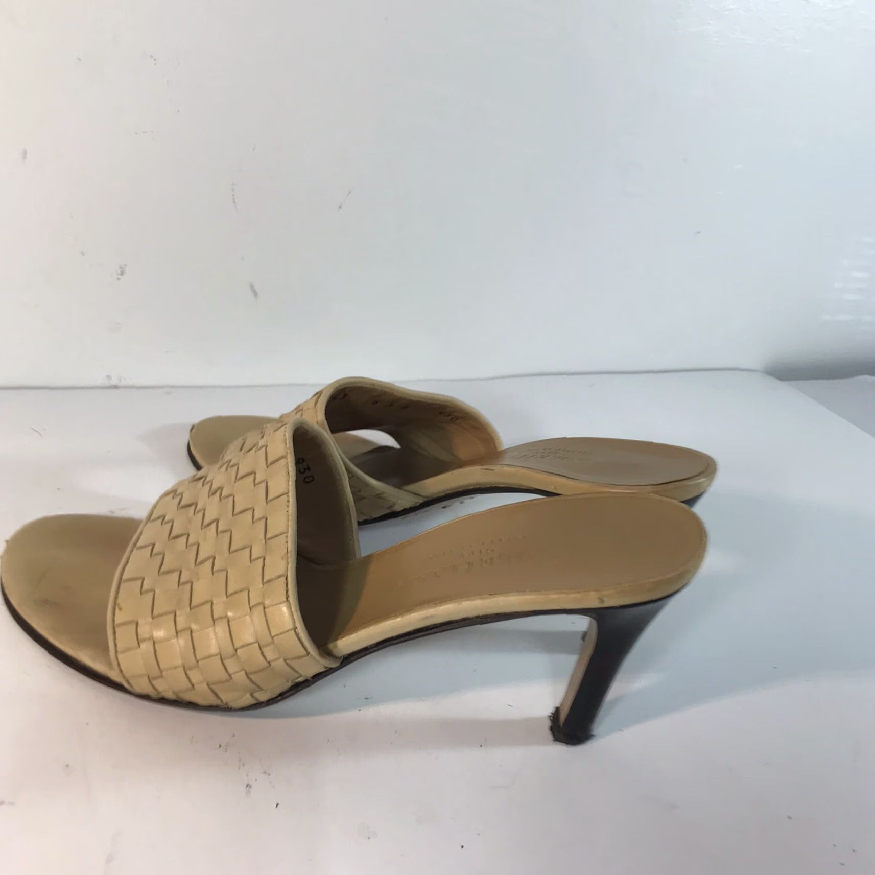 Cole Haan Cole Haan City Slides Beige Basket Weave Leather 3in Heel Womens Size 6.5B Size US 6.5 / IT 36.5 - 4 Thumbnail