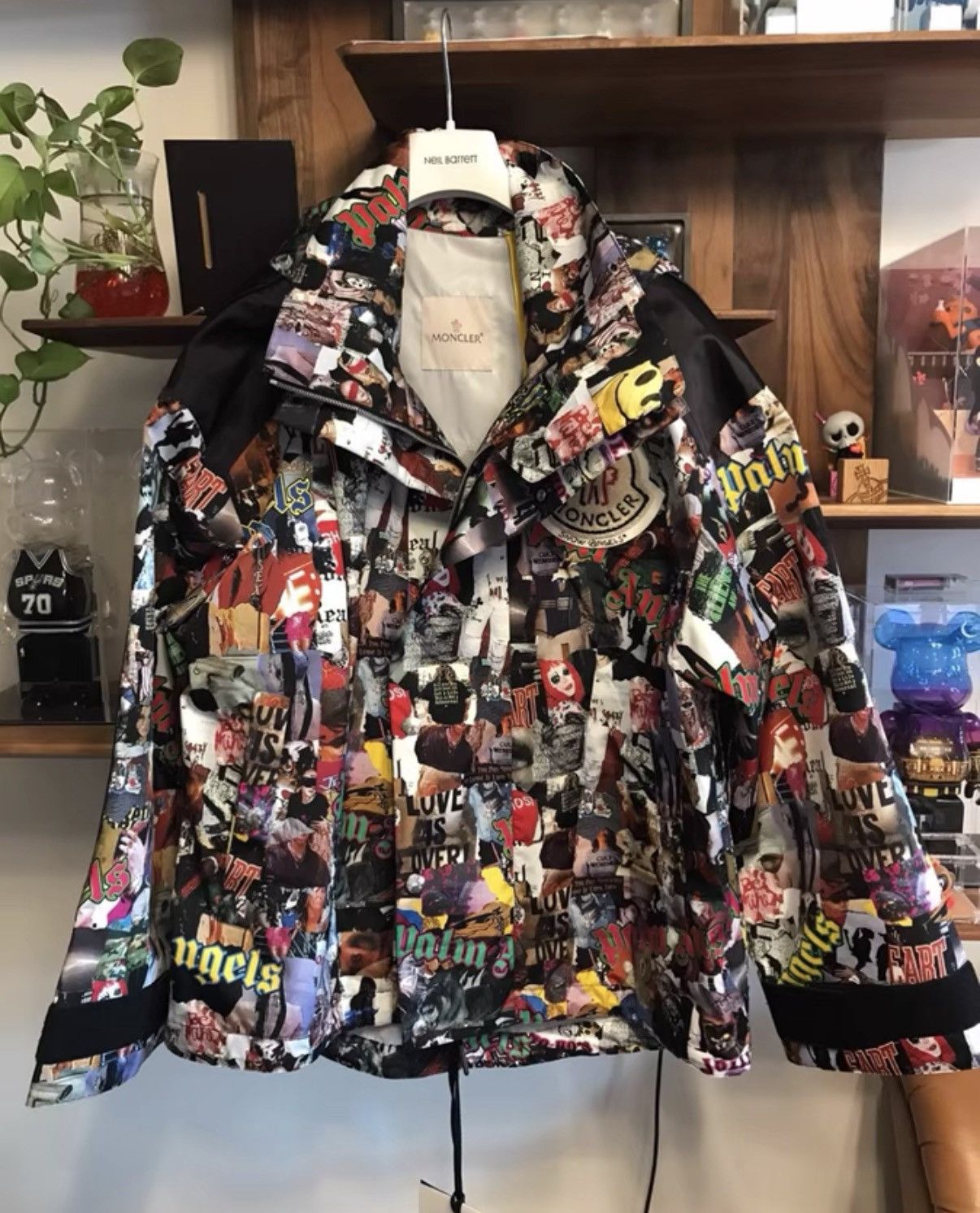 MONCLER Jacket — Brand New Size 2 (Oversized Fit).