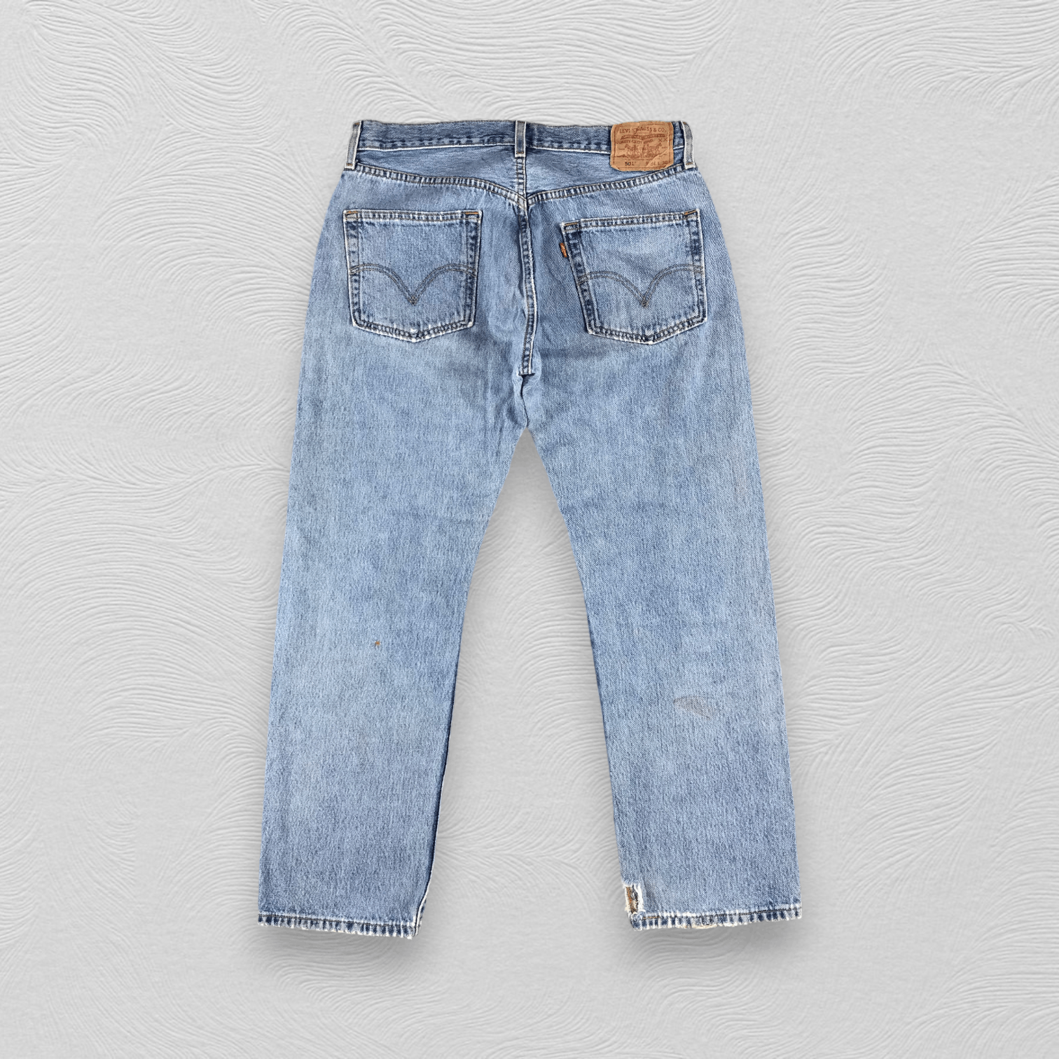 Levi's Vintage Levis 501 Jeans Distressed Denim KJ1067 Size US 34 / EU 50 - 2 Thumbnail