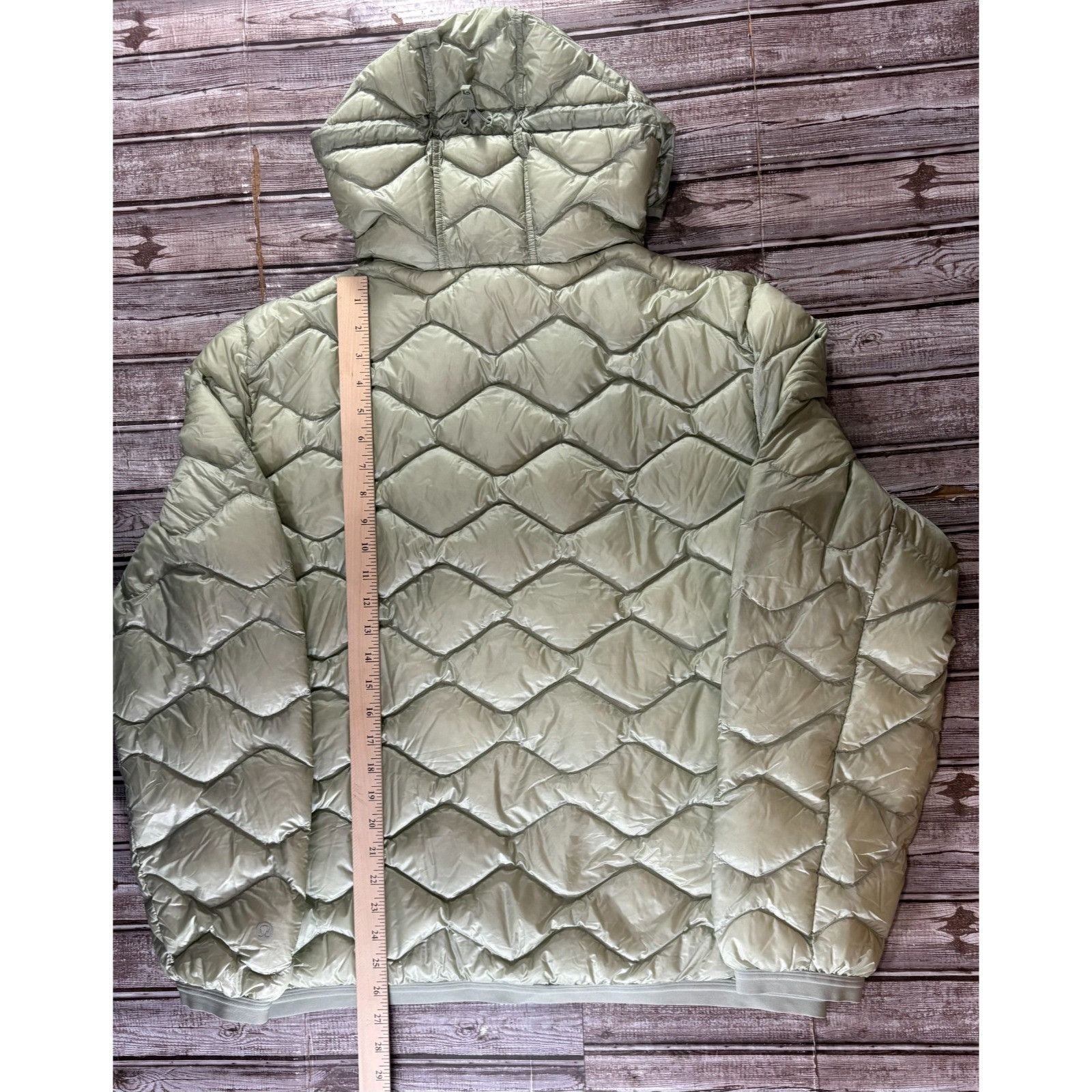 Lululemon Lululemon Featherweight 900 Down Quilted Hooded Jacket Sz L Size US L / EU 52-54 / 3 - 11 Thumbnail