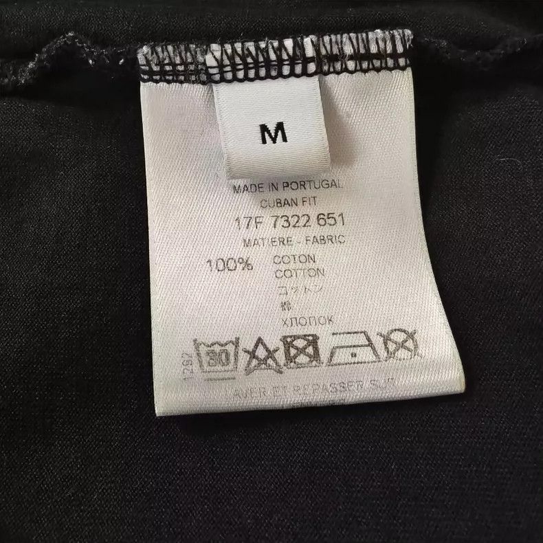 Givenchy Givenchy Shark Short Sleeve Size US M / EU 48-50 / 2 - 5 Thumbnail