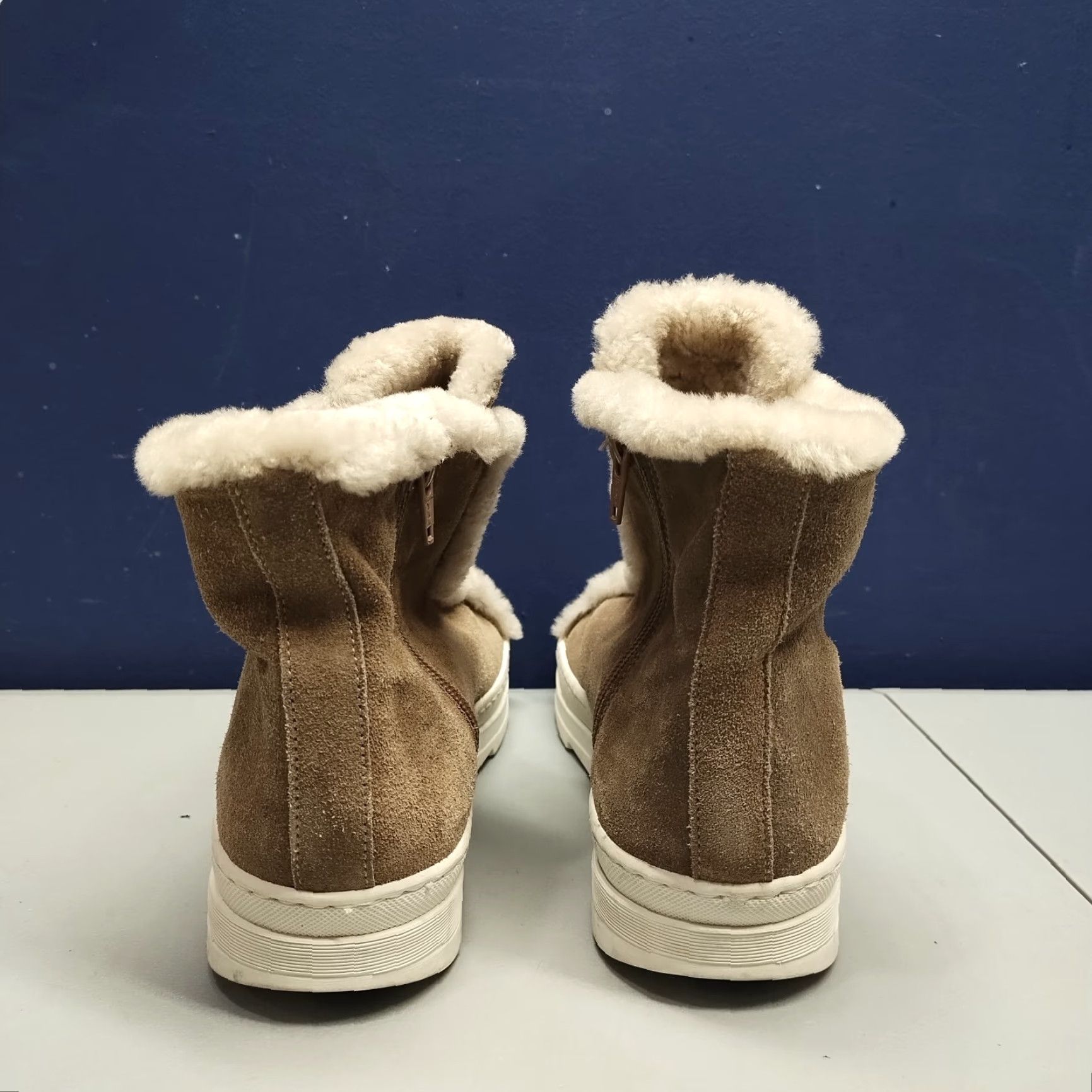 Vintage Joyks Ankle Winter Boots Womens Size 8 White Brown Suede Fur Lined Side Zip Holiday Snow Boot Mens? Size US 8 / IT 38 - 3 Thumbnail