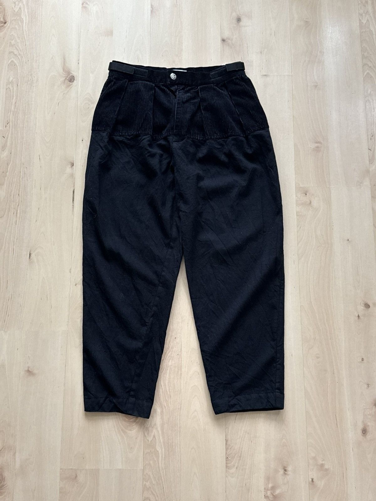 Japanese Brand ISNURH wool baggy trousers chino pants womens Size 26" / US 2 / IT 38 - 1 Thumbnail