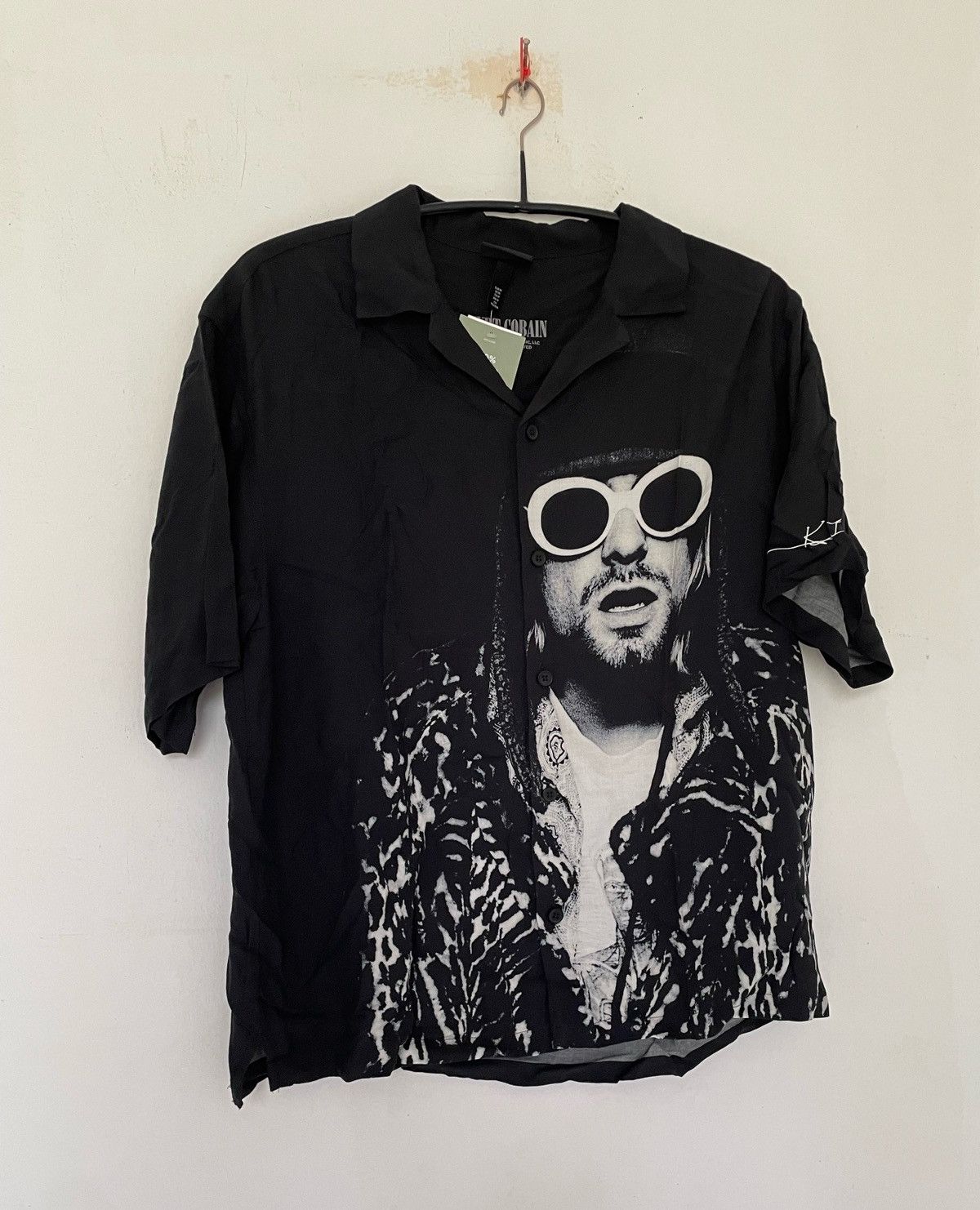 Other KURT COBAIN OVERPRINT BUTTON DOWN SHIRT Size US M / EU 48-50 / 2 - 1 Thumbnail