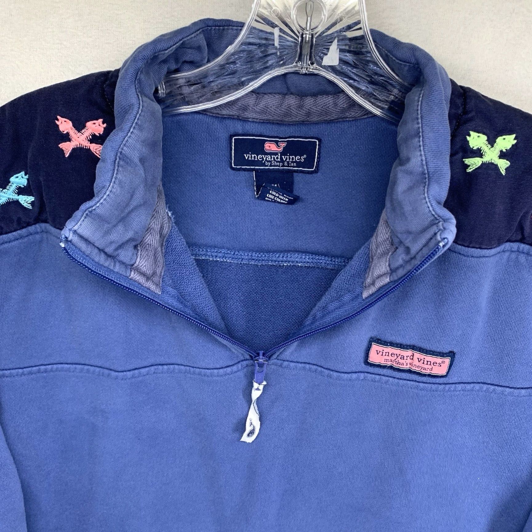 Vineyard Vines Vineyard Vines Women's 1/4 Zip Sweatshirt Jacket Medium Blue Embroidered Fish Bones Nautical Ocean Size M / US 6-8 / IT 42-44 - 3 Thumbnail