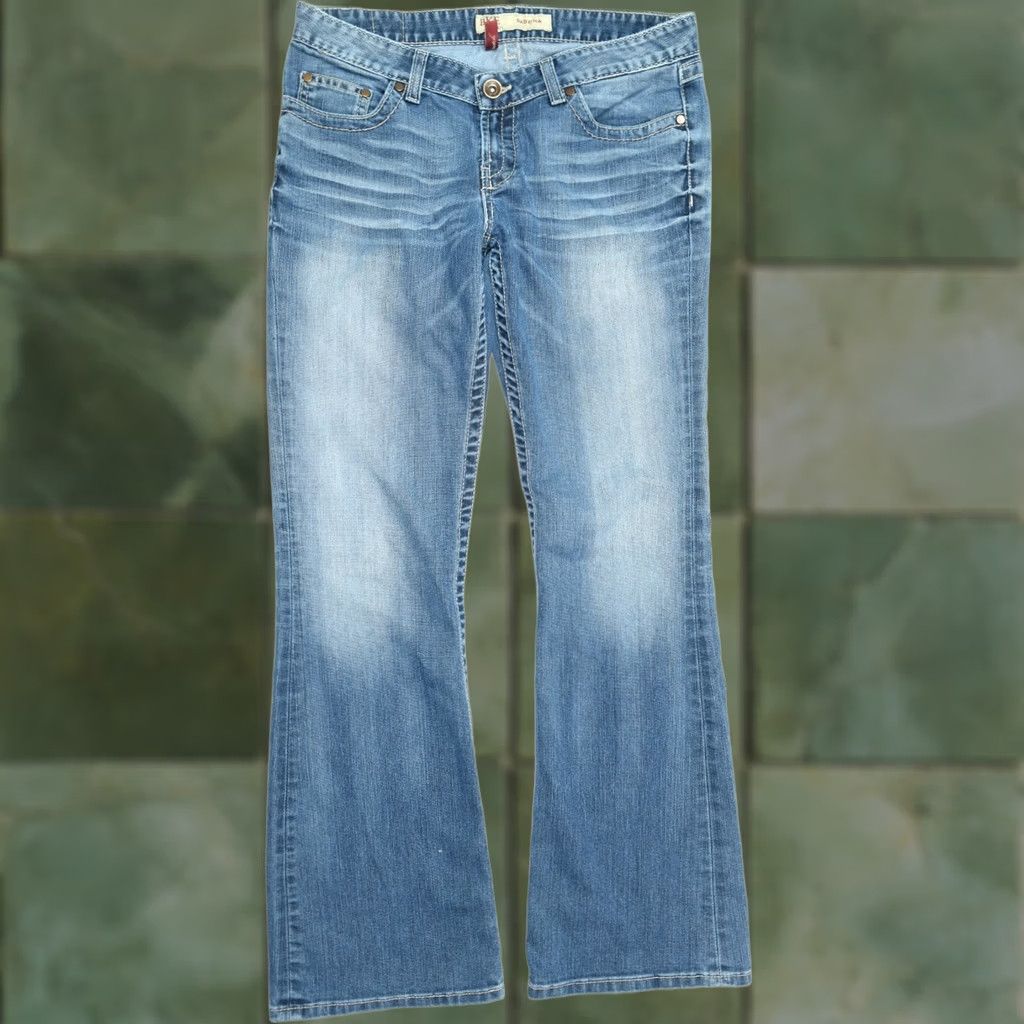 Vintage BKE Sabrina Boot Cut Jeans Blue Low-Rise Stretch Slim Fit Denim Womens 31 Jeans Modern Vintage? No Size 24" / US 00 / IT 34 - 1 Thumbnail