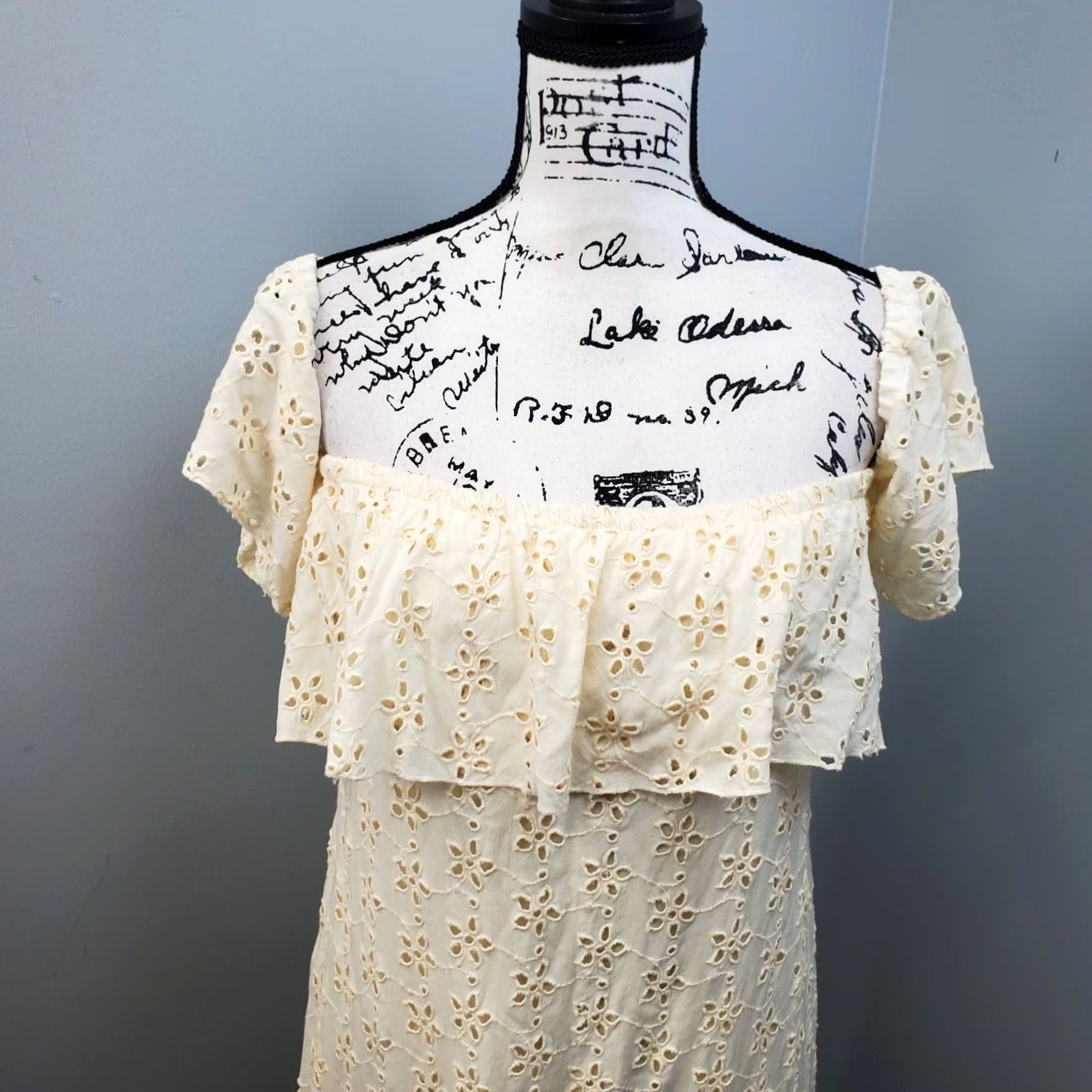 Vintage Winston White Maxi Dress Womens Size M Off The Shoulder Eyelet Ruffle Long Sleeve Casual Summer Dress Size M / US 6-8 / IT 42-44 - 5 Thumbnail