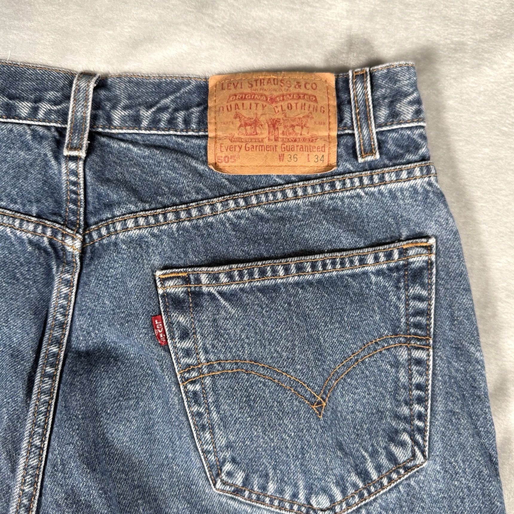 Levi's VINTAGE Levi's 505 Jeans Mens Regular Pants 32 Inseam 33 Red Tab 90s Size US 32 / EU 48 - 4 Thumbnail