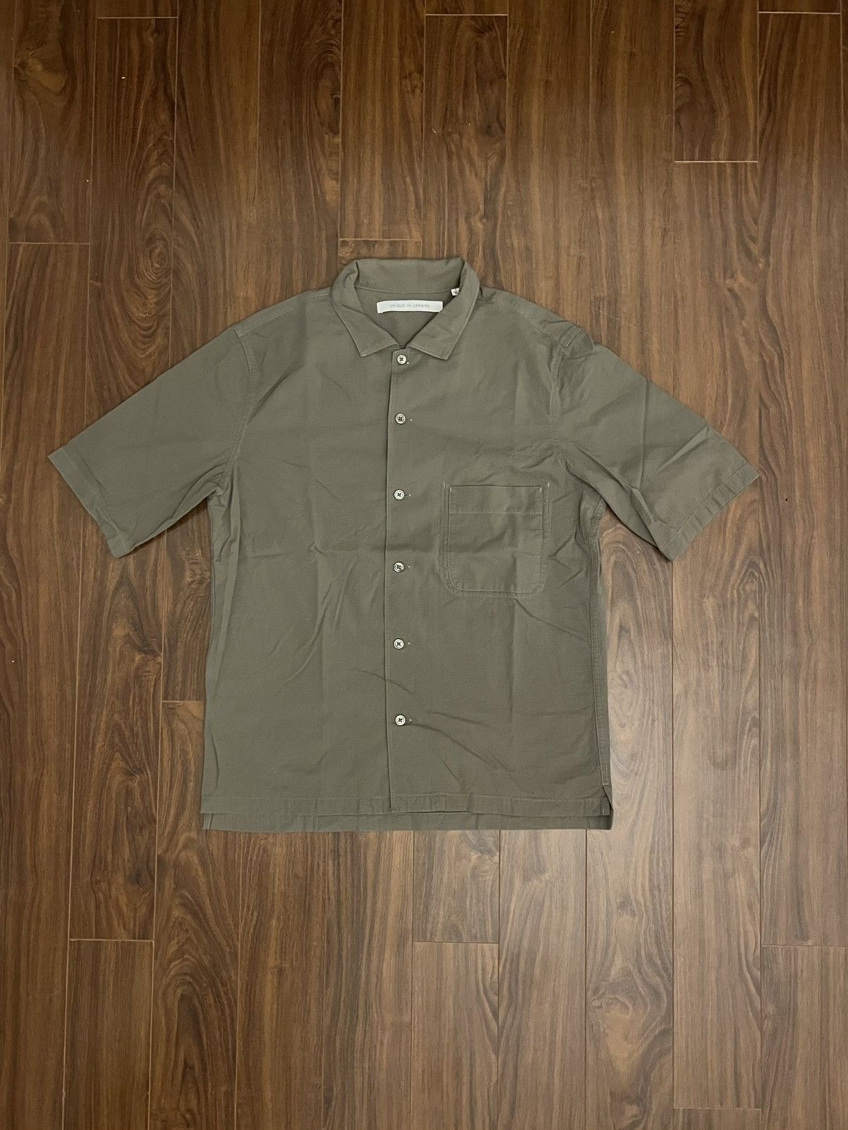 Lemaire × Uniqlo Lemaire x Uniqlo Seersucker Button Up in Khaki Green Size US S / EU 44-46 / 1 - 1 Thumbnail
