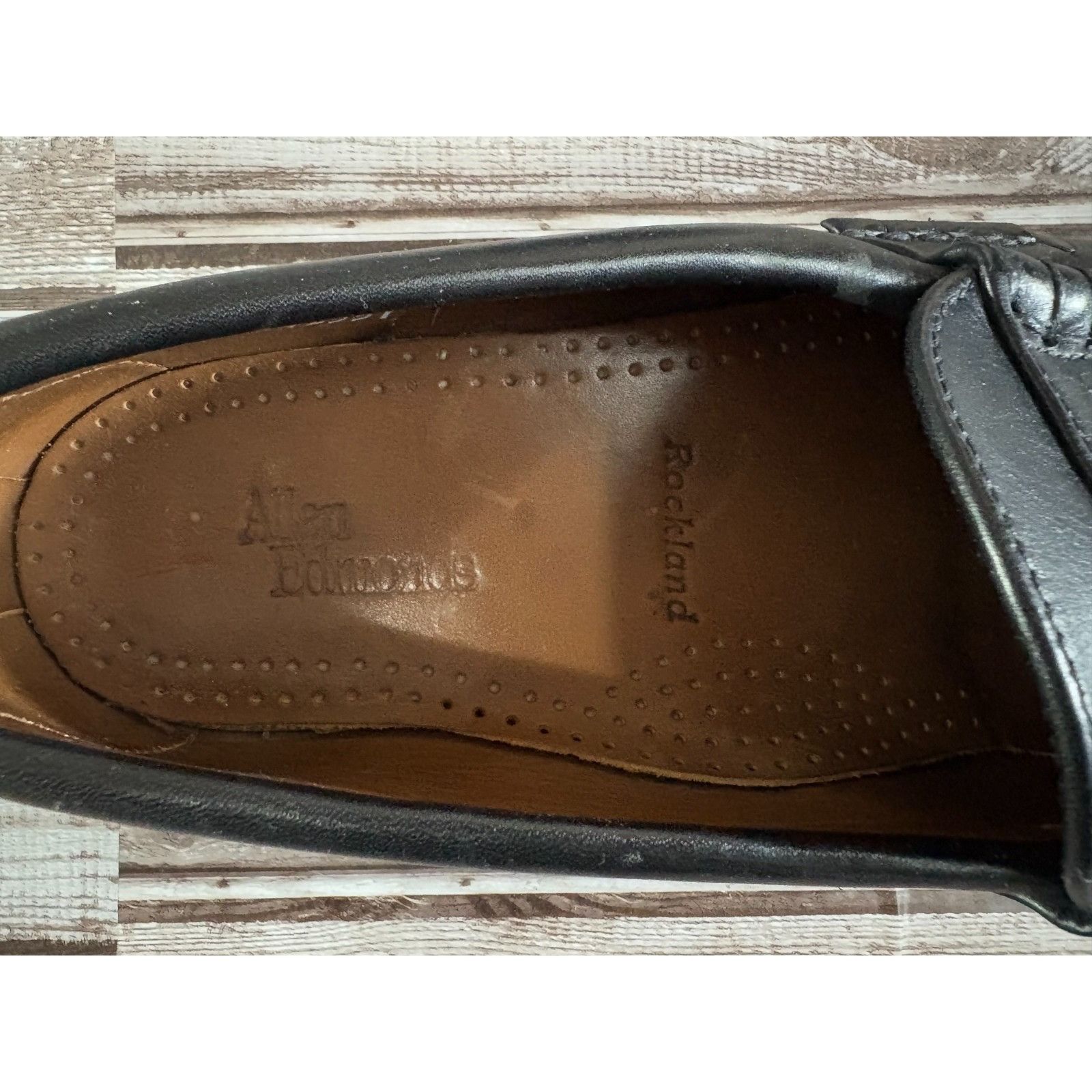 Allen Edmonds Allen Edmonds Rockland Leather Penny Loafers Lug Sole size 8 Size US 8 / EU 41 - 9 Thumbnail