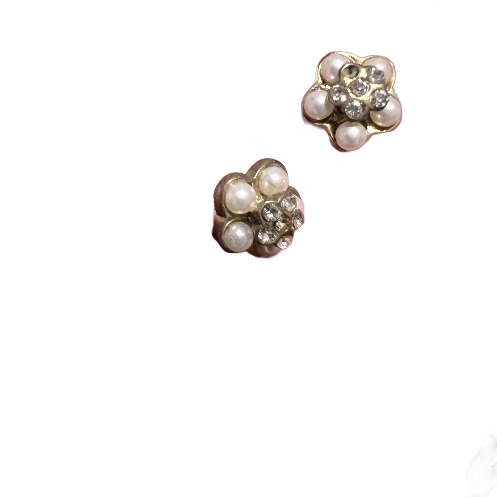 Unknown London Vintage Style Pearl and Rhinestone Cluster Stud Earrings Size ONE SIZE - 2 Thumbnail