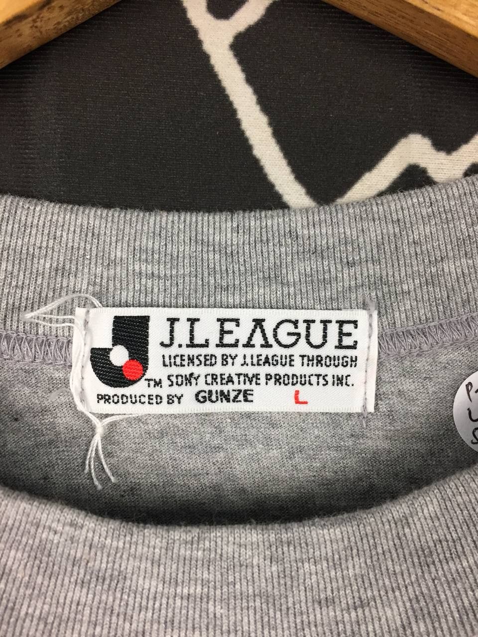 Japanese Brand Vtg 90s J.League Yomiuri Nippon FC Verdy Kawasaki Tee Size US L / EU 52-54 / 3 - 9 Thumbnail