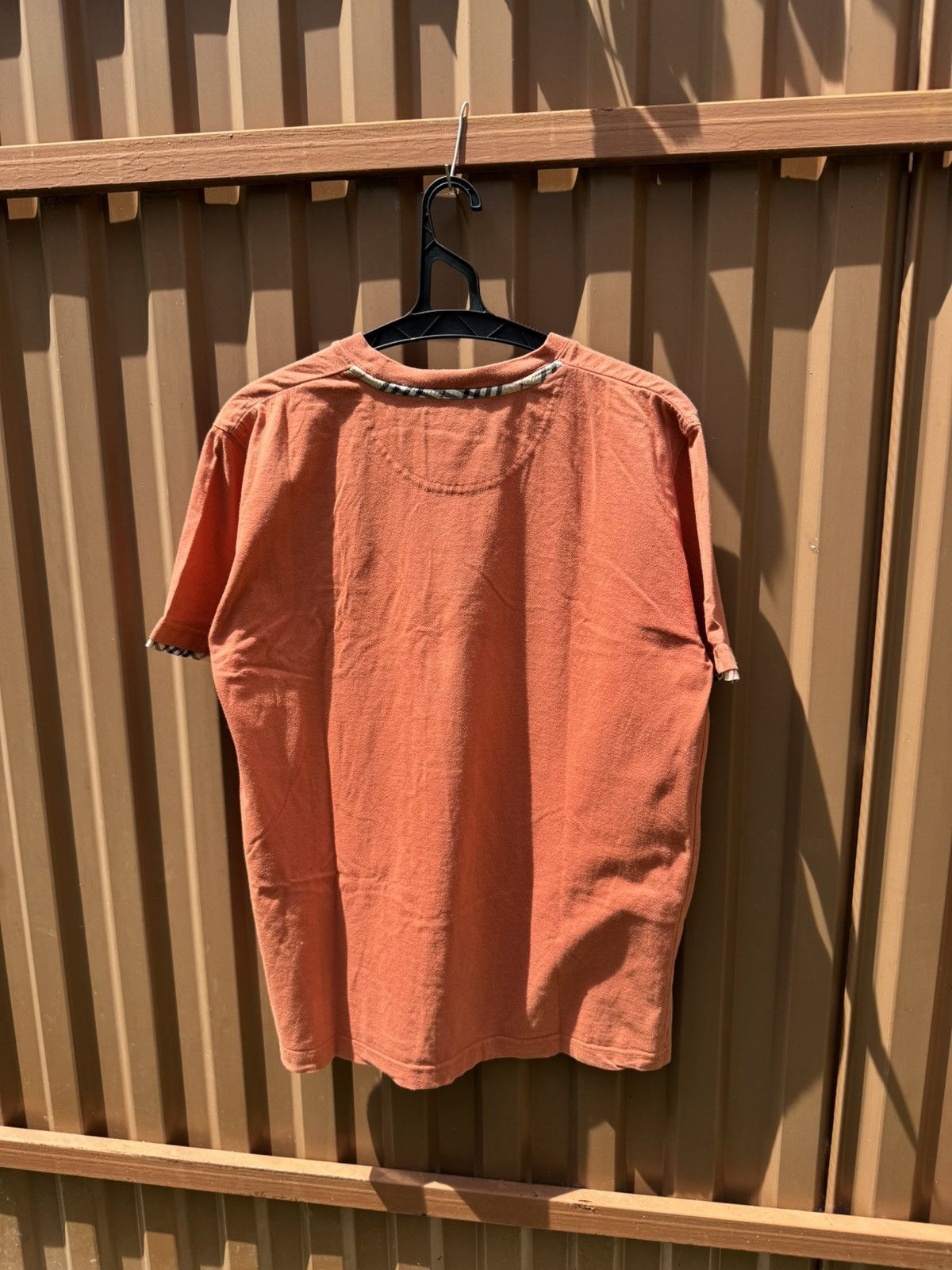 Burberry VTG Burberry Y2k Check Fade T-Shirt Size US M / EU 48-50 / 2 - 7 Thumbnail