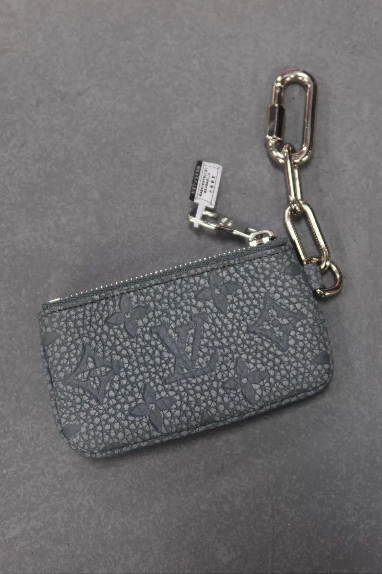 Louis Vuitton LV Climbing Series Gray Coin Purse Size ONE SIZE - 2 Thumbnail