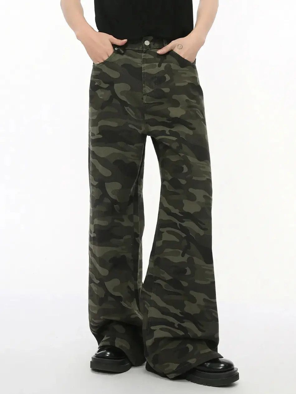 Japanese Brand Retro high street camouflage straight leg jeans Size US 32 / EU 48 - 1 Thumbnail