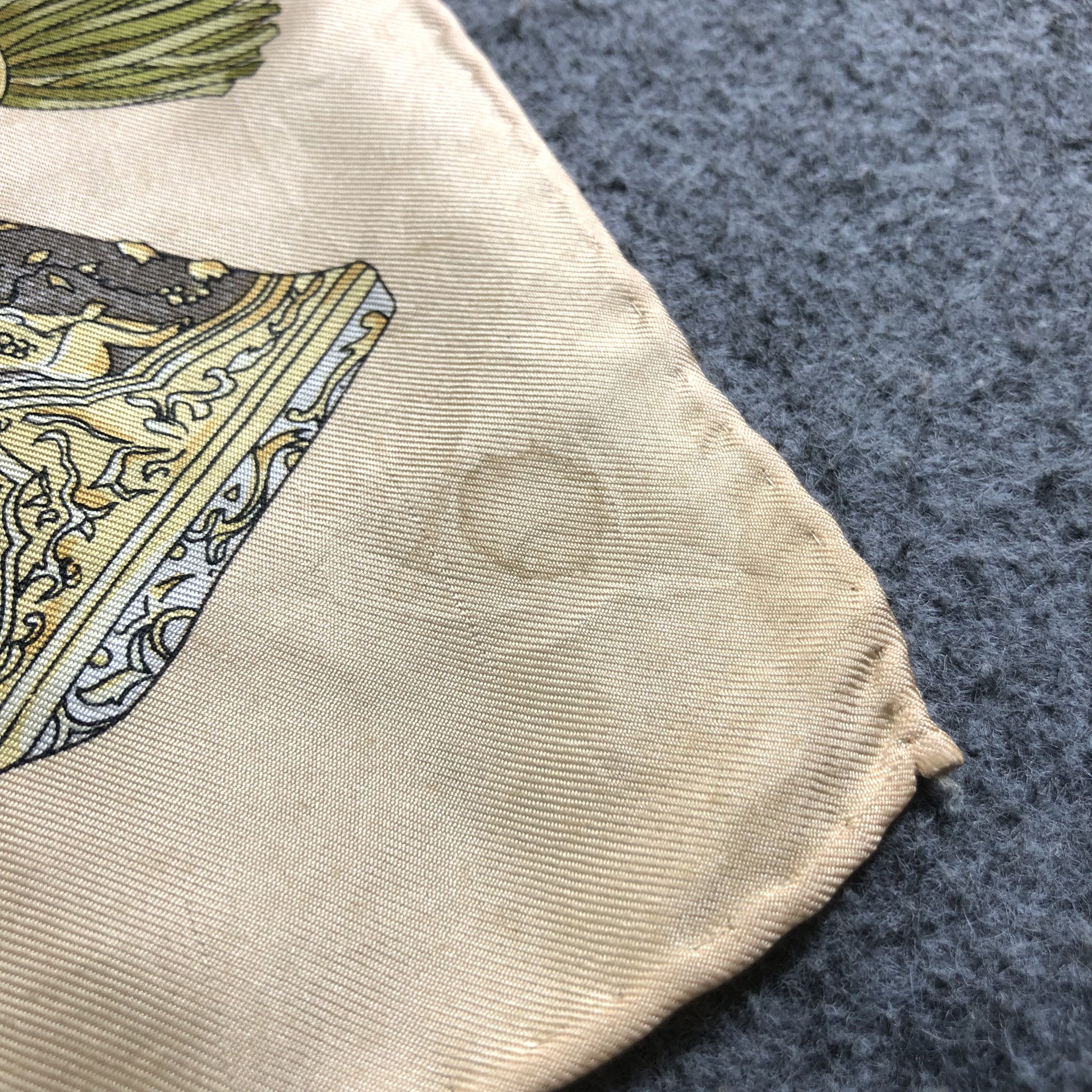 Lancel Vintage Lancel Luxury Baroque Silk Scarf M938 Size ONE SIZE - 6 Thumbnail