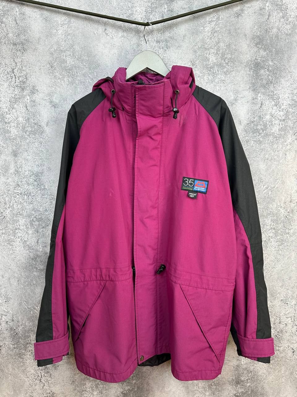 Mountain Equipment Mountain Equipment 35 Everest Expeditions GORE-TEX Jacket Size US XL / EU 56 / 4 - 1 Thumbnail