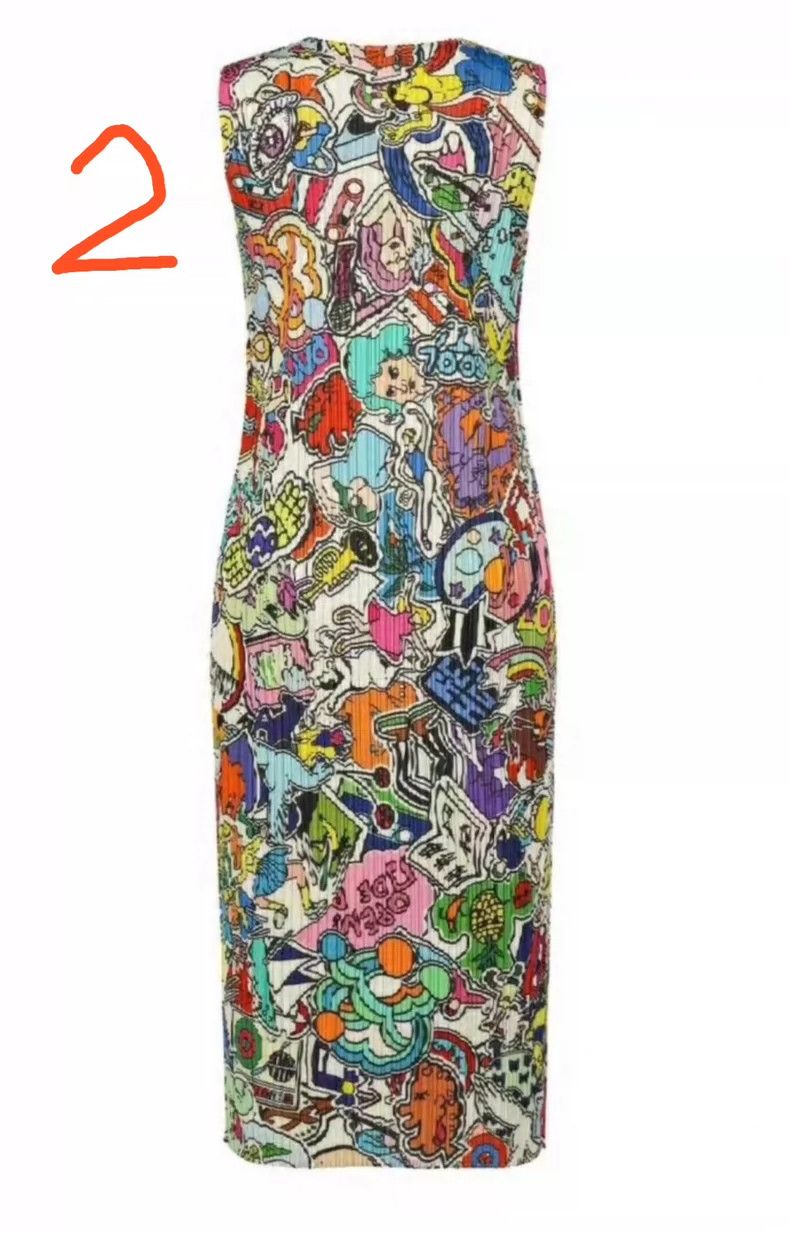 Issey Miyake Issey Miyake size:2 Colorful comic dress Size M / US 6-8 / IT 42-44 - 1 Thumbnail