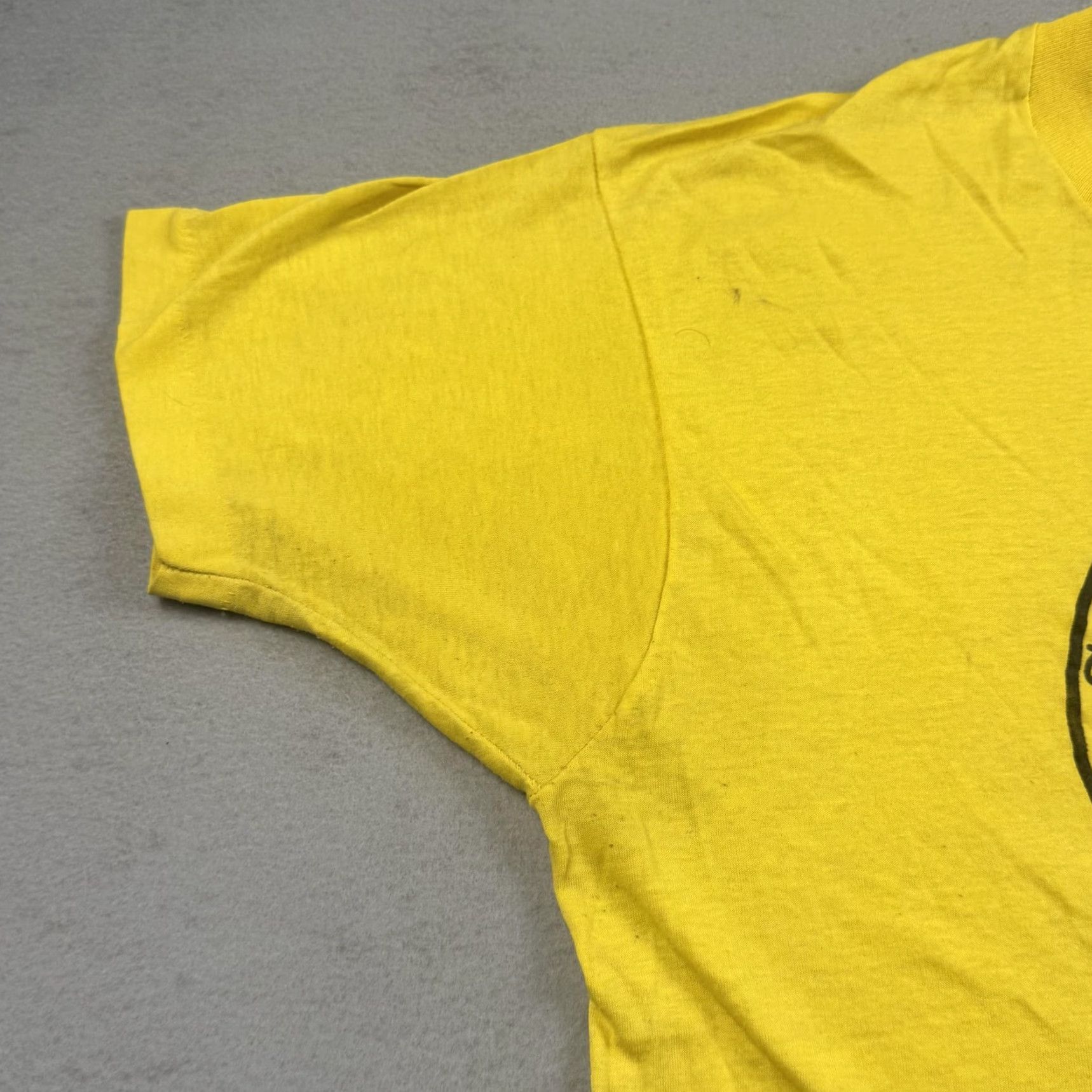 Other VINTAGE Sanano Karate Club T-Shirt Mens Large Yellow Graphic 80s Rapid City SD Size US L / EU 52-54 / 3 - 3 Thumbnail