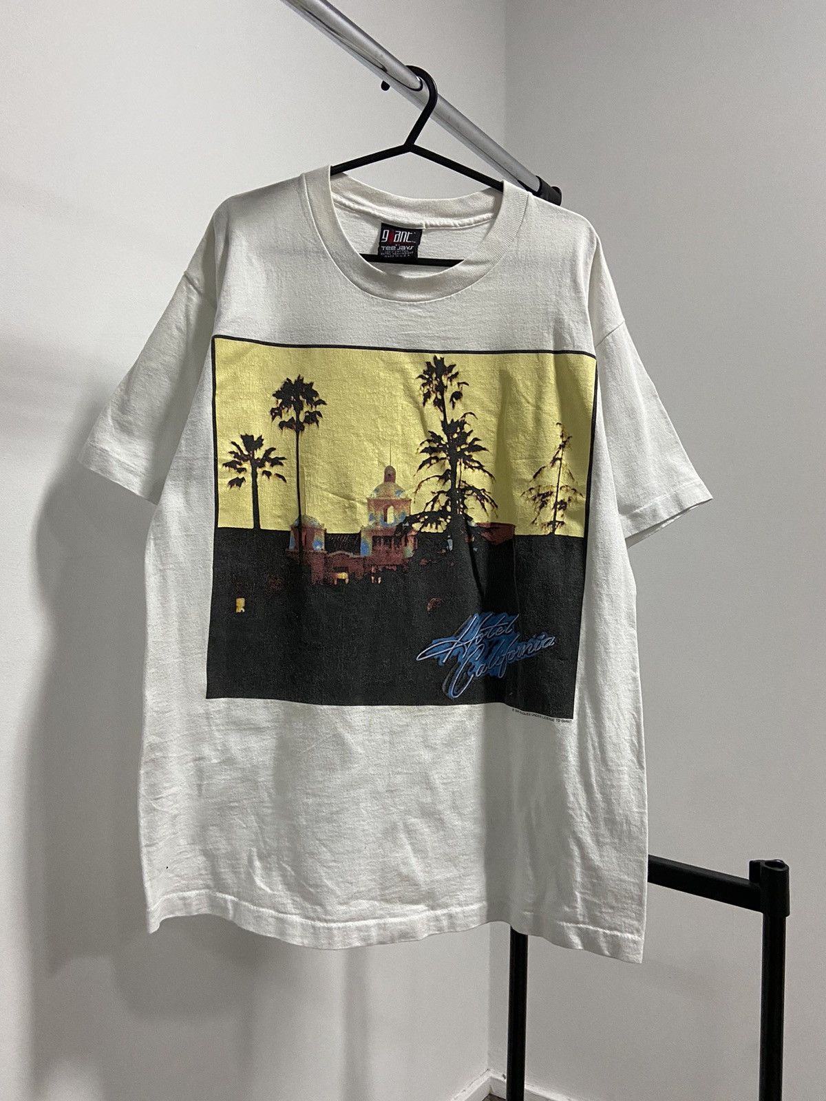 Giant Vintage 1994 The Eagles Hotel California Hell freezes tee Size US L / EU 52-54 / 3 - 1 Thumbnail