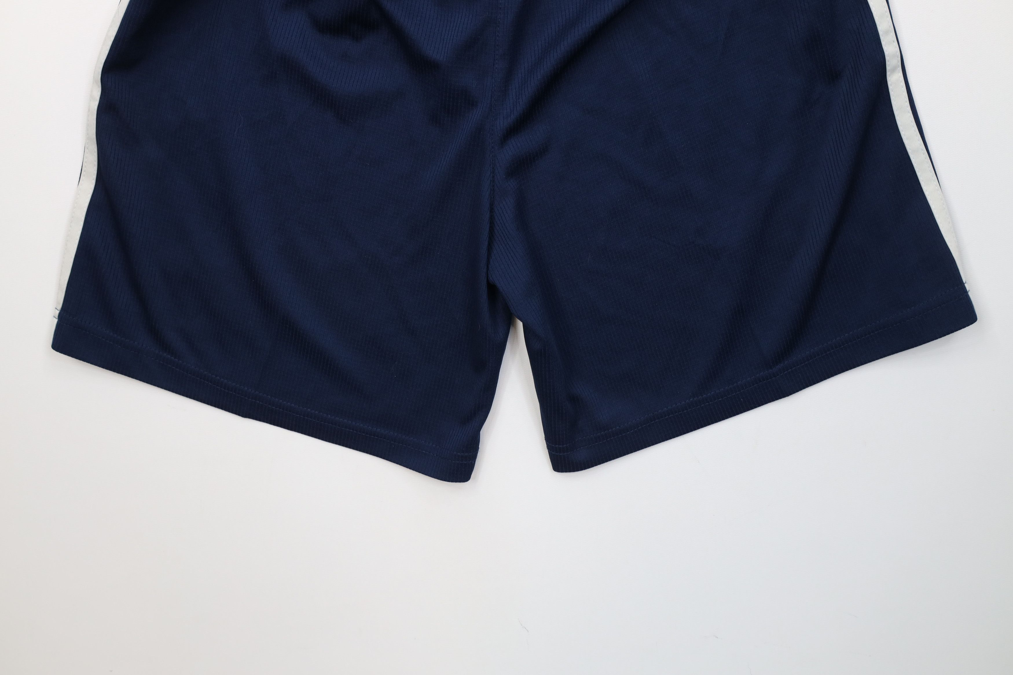 Adidas Vintage Adidas Juventus FC Soccer Football Shorts Blue Size US 30 / EU 46 - 11 Thumbnail