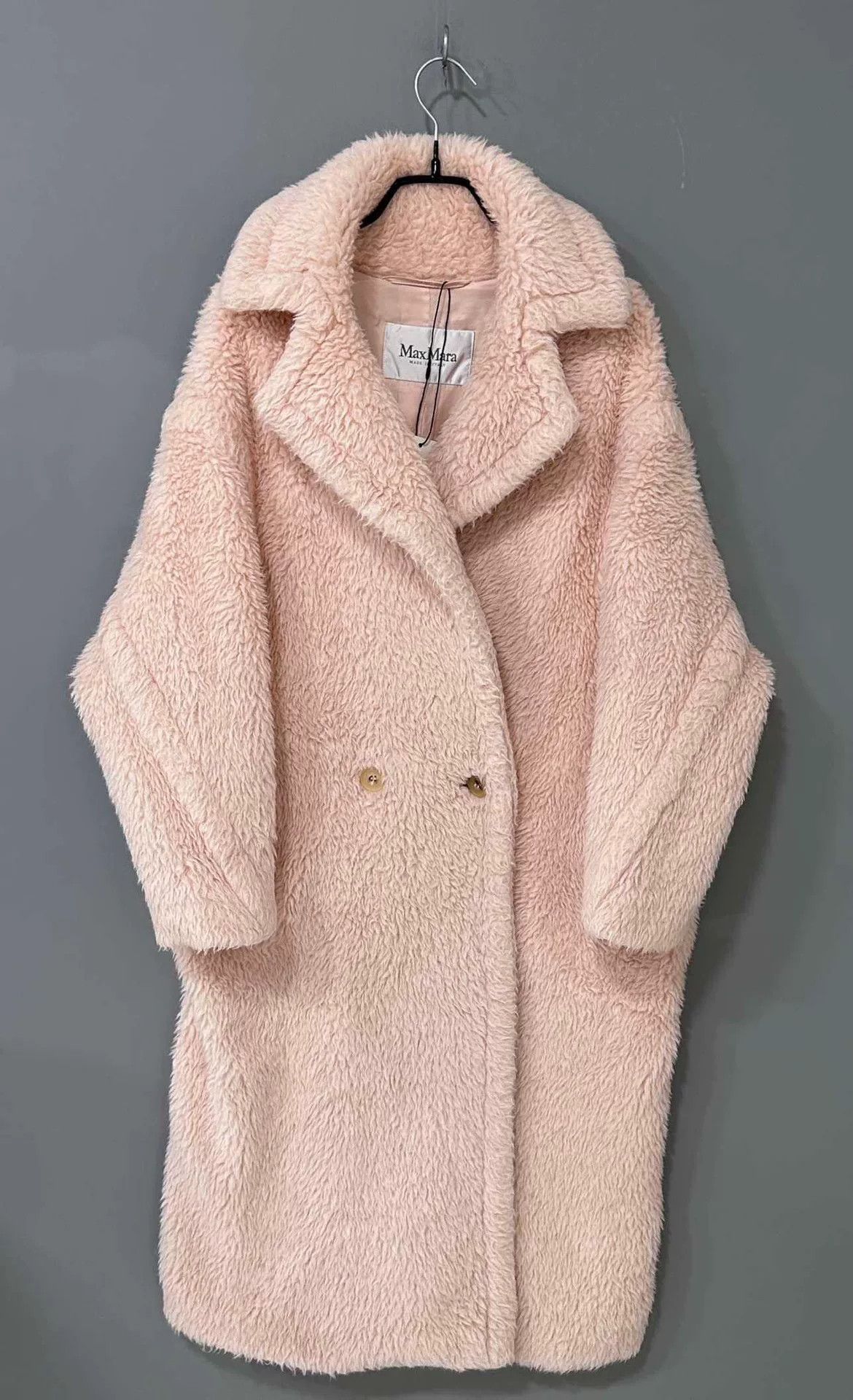 Max Mara pink teddy coat by MaxMara Size US XS / EU 42 / 0 - 1 Thumbnail