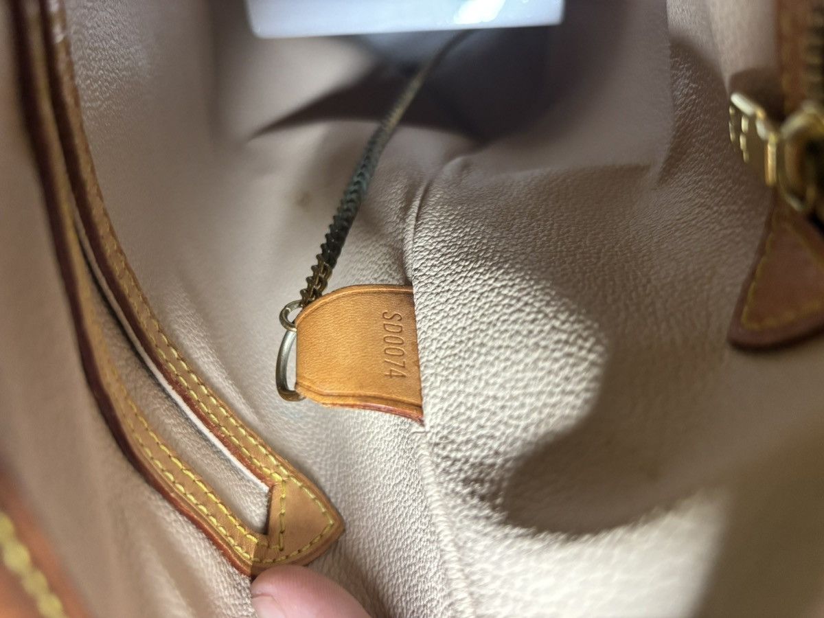 Louis Vuitton Authentic Lois Vuitton Bucket PM Shoulder Bag Monogram Size ONE SIZE - 2 Thumbnail