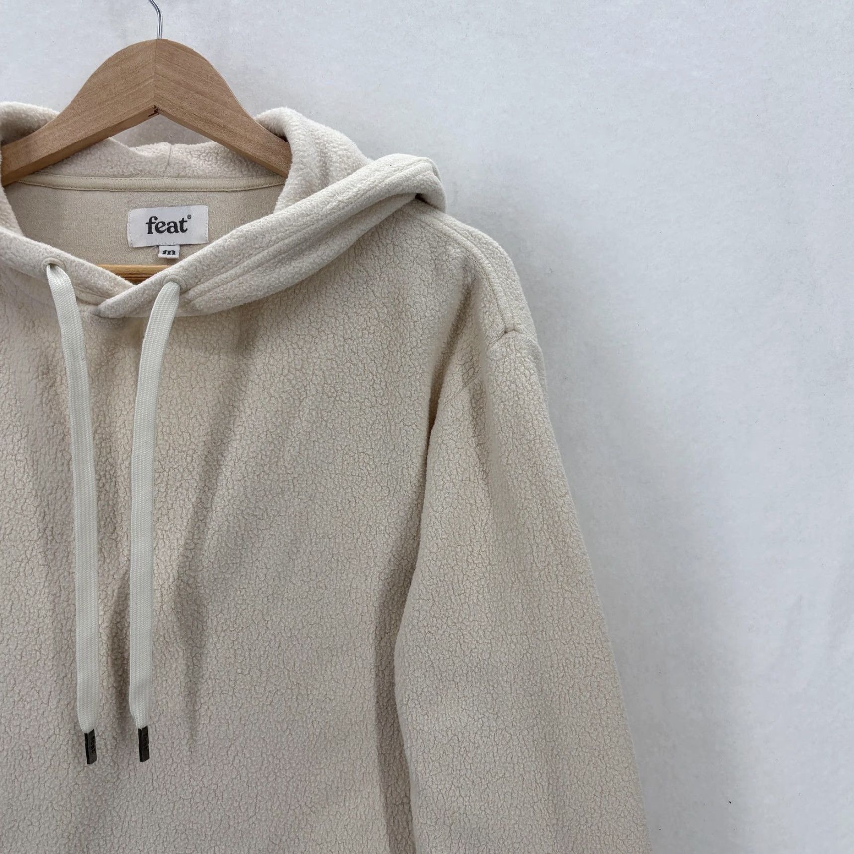 KangaROOS feat Hoodie Mens M Oatmilk Beige Knit Fleece Kangaroo Pocket Pullover Crew Neck Heavyweight Size US M / EU 48-50 / 2 - 2 Thumbnail