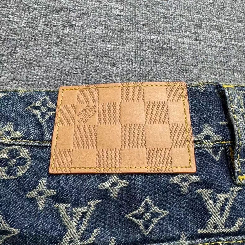 Louis Vuitton Louis vuitton Cowhide plant-tanned jeans with full print on Size US 32 / EU 48 - 4 Thumbnail