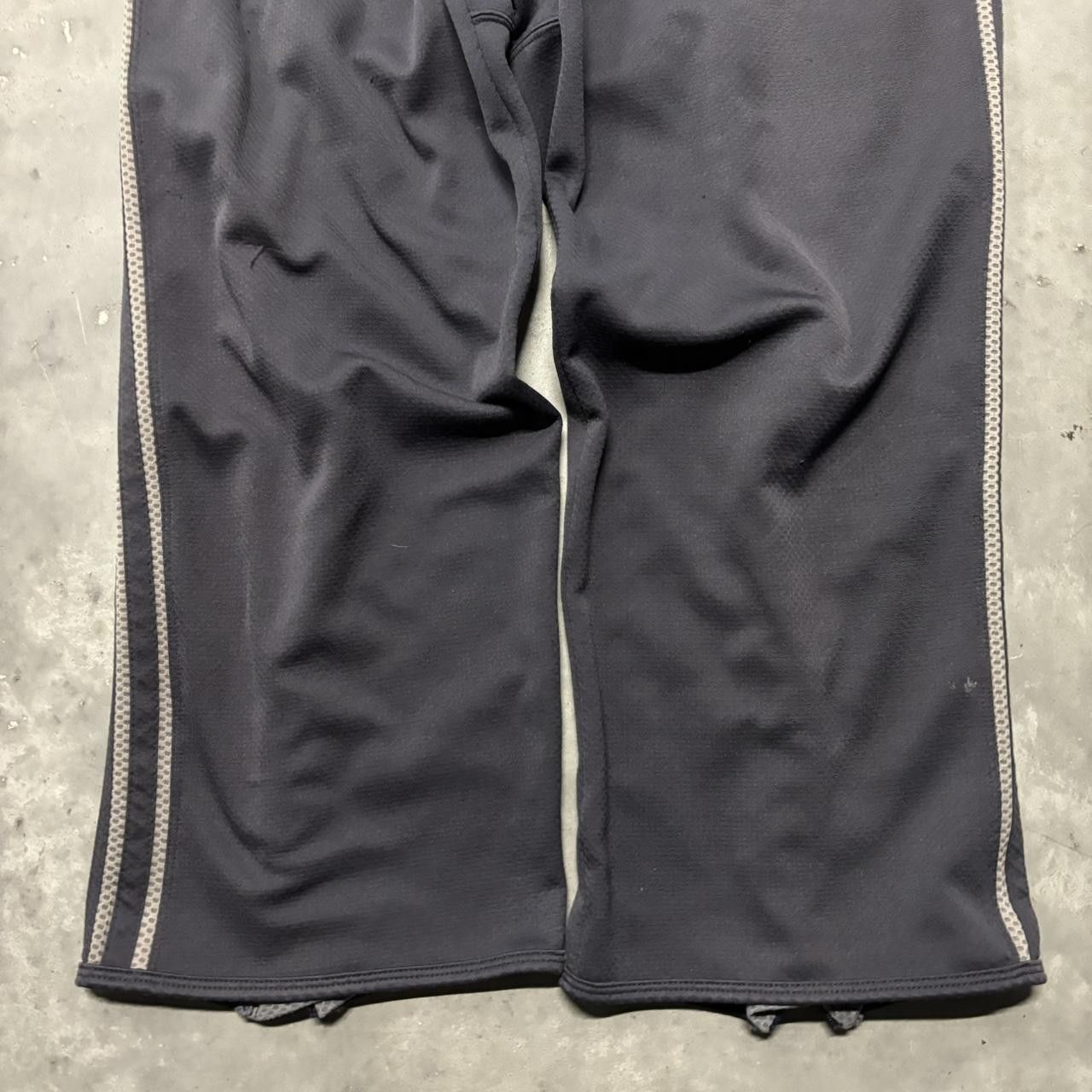 Nike × Vintage Crazy Vintage Y2K/2000s Grey Nike Swoosh Striped Drill Skater Essential Track Pants! Size US 34 / EU 50 - 5 Thumbnail
