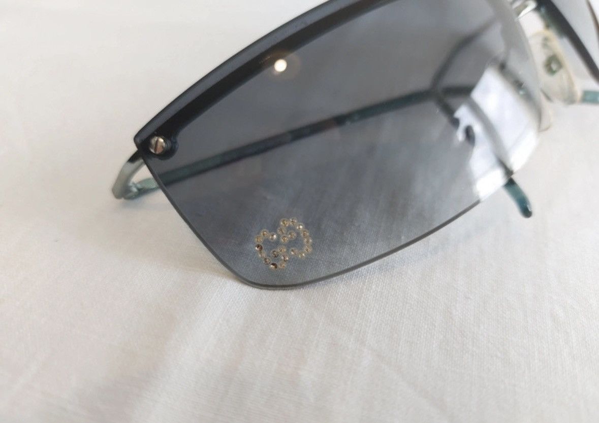 Gucci Vintage Gucci sunglasses rare rhinestones Size ONE SIZE - 8 Thumbnail