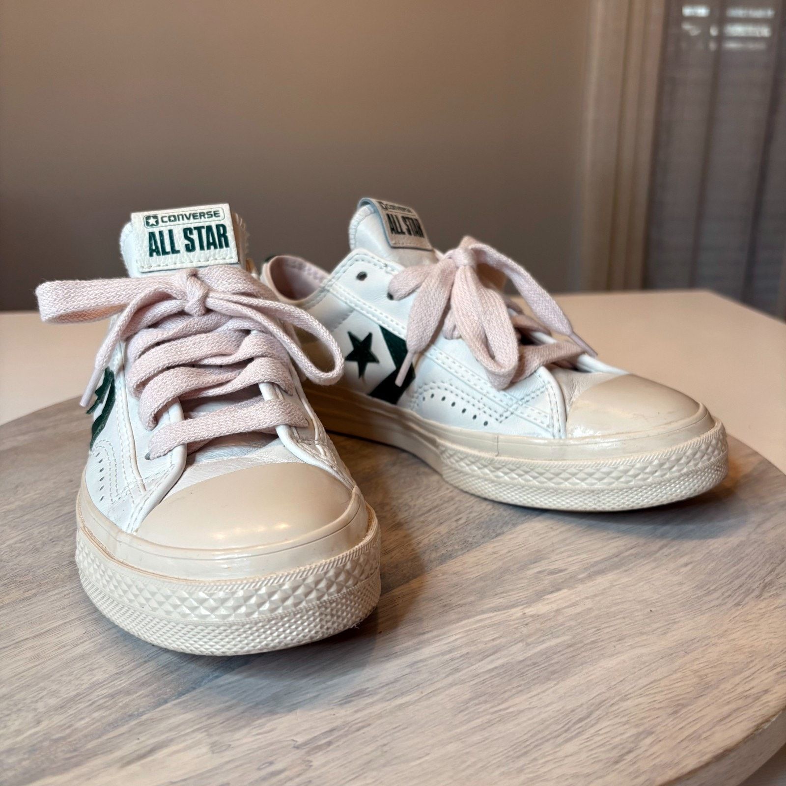 Converse Converse Star Player Leather Low Top Women’s 6.5 Sneakers Size US 6.5 / IT 36.5 - 1 Thumbnail