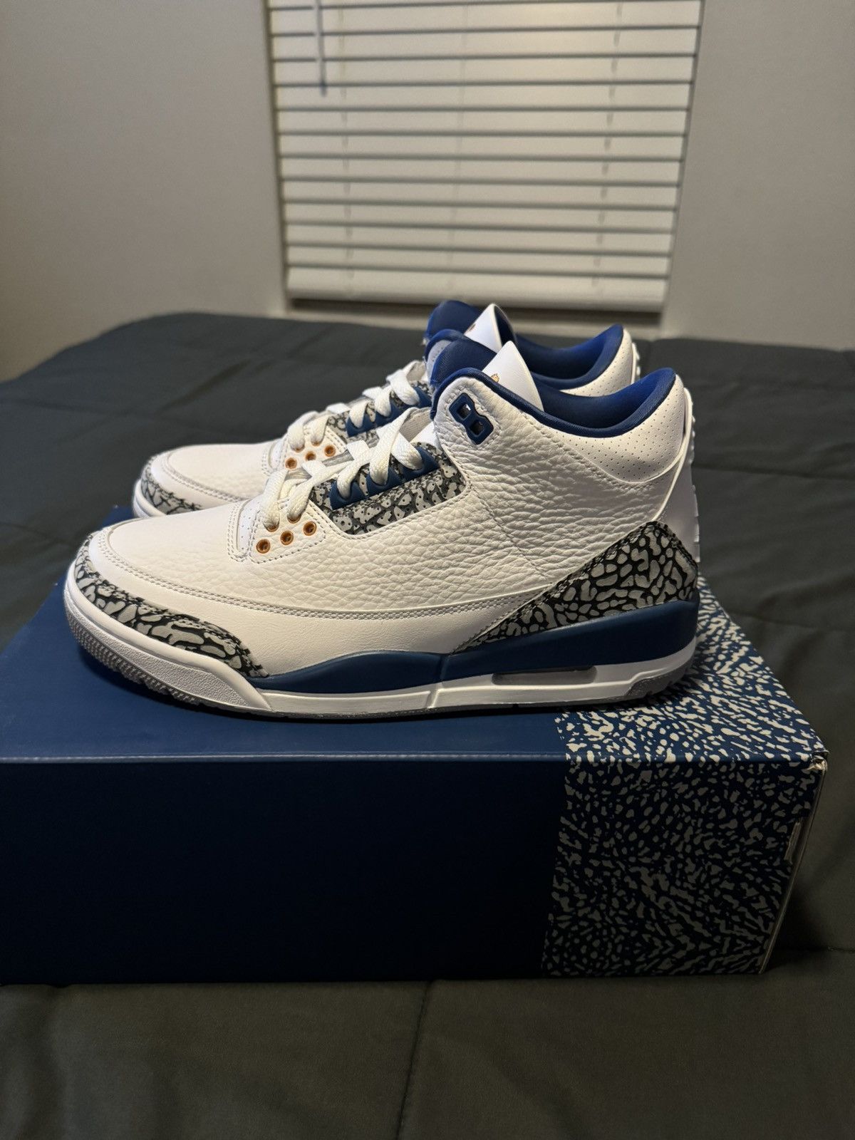 Jordan Brand Jordan Retro 3 “Wizards” Size US 7.5 / EU 40-41 - 1 Thumbnail