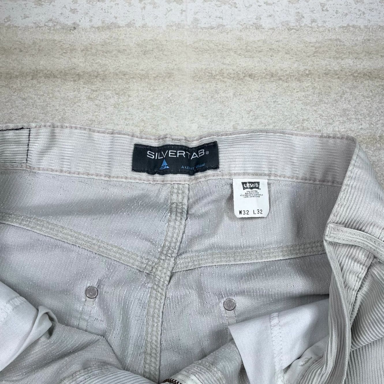 Levi's Vintage 90s Levis Corduroy Shorts 32x14 Baggy Light Tan Size US 32 / EU 48 - 4 Thumbnail