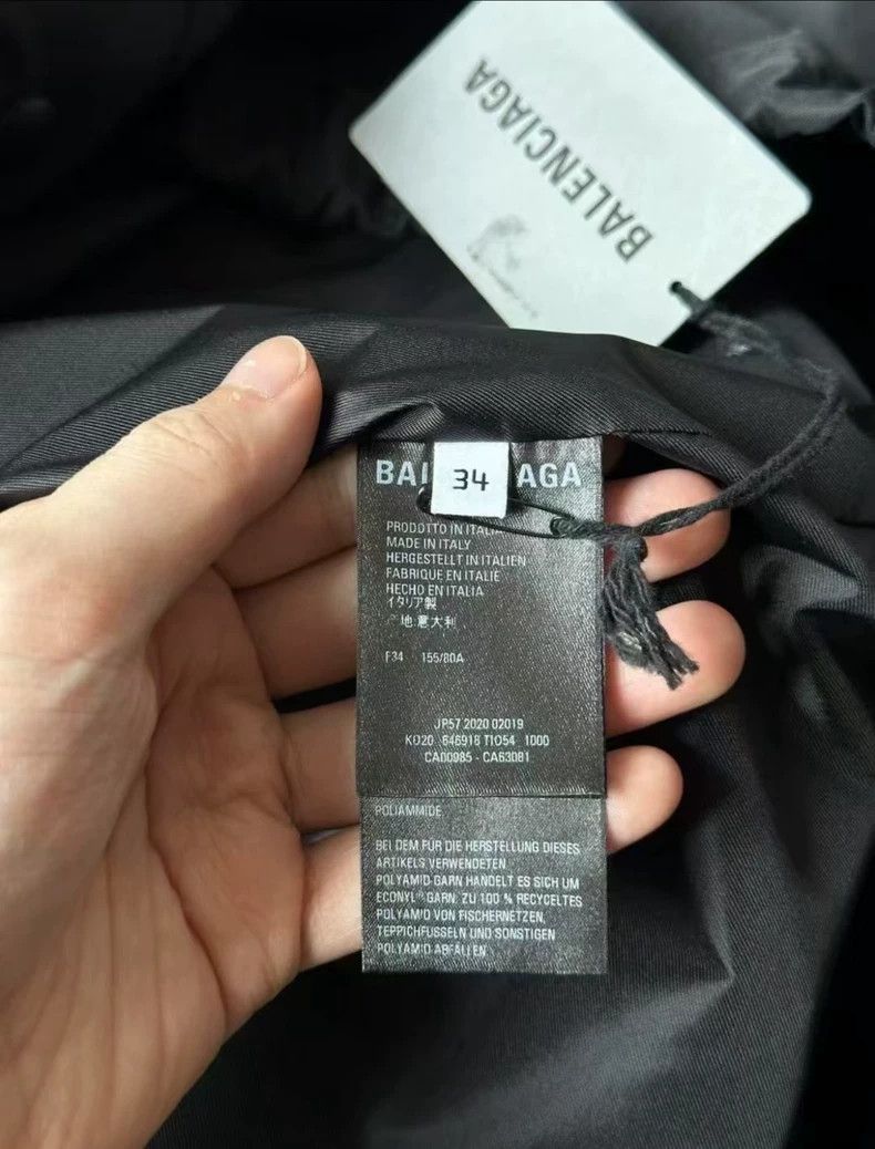 Balenciaga Balenciaga Seven languages assault clothes Size US L / EU 52-54 / 3 - 4 Thumbnail