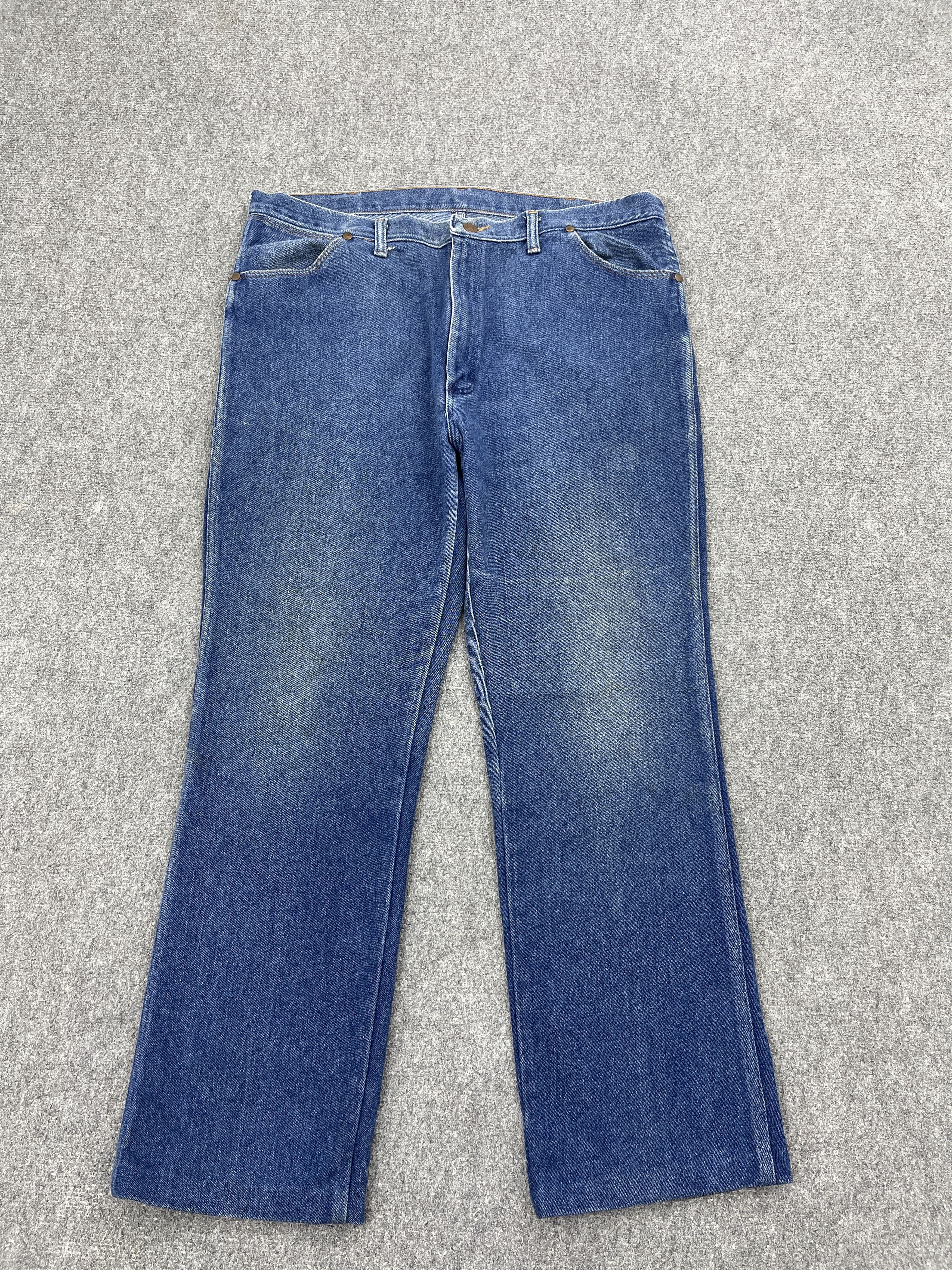Vintage Vintage Wrangler Blue Denim Bootcut Jeans DP2548 Size US 37 - 1 Thumbnail