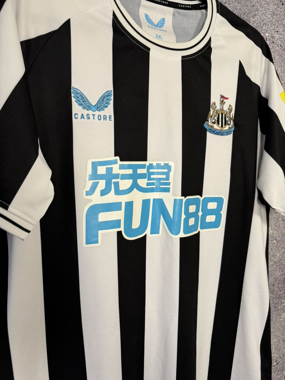 Castore × Vintage Newcastle United 2022/23 Castore Home Soccer Jersey Size US XXL / EU 58 / 5 - 6 Thumbnail