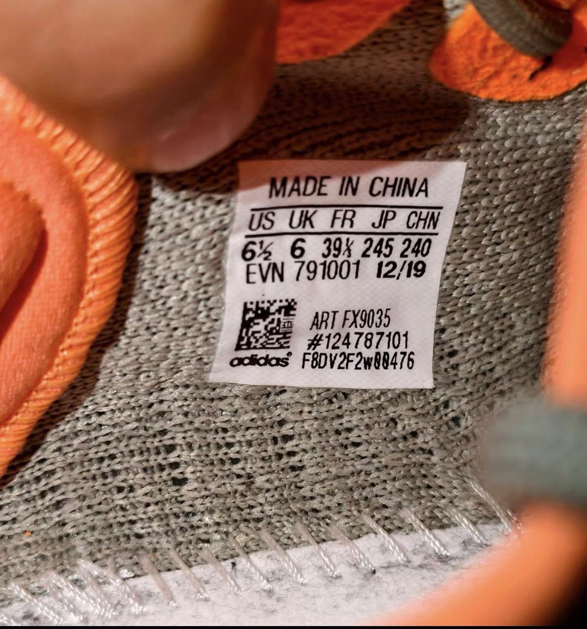 Yeezy Yeezy 350 Sage Grey Orange J42 Size US 6.5 / IT 36.5 - 6 Thumbnail