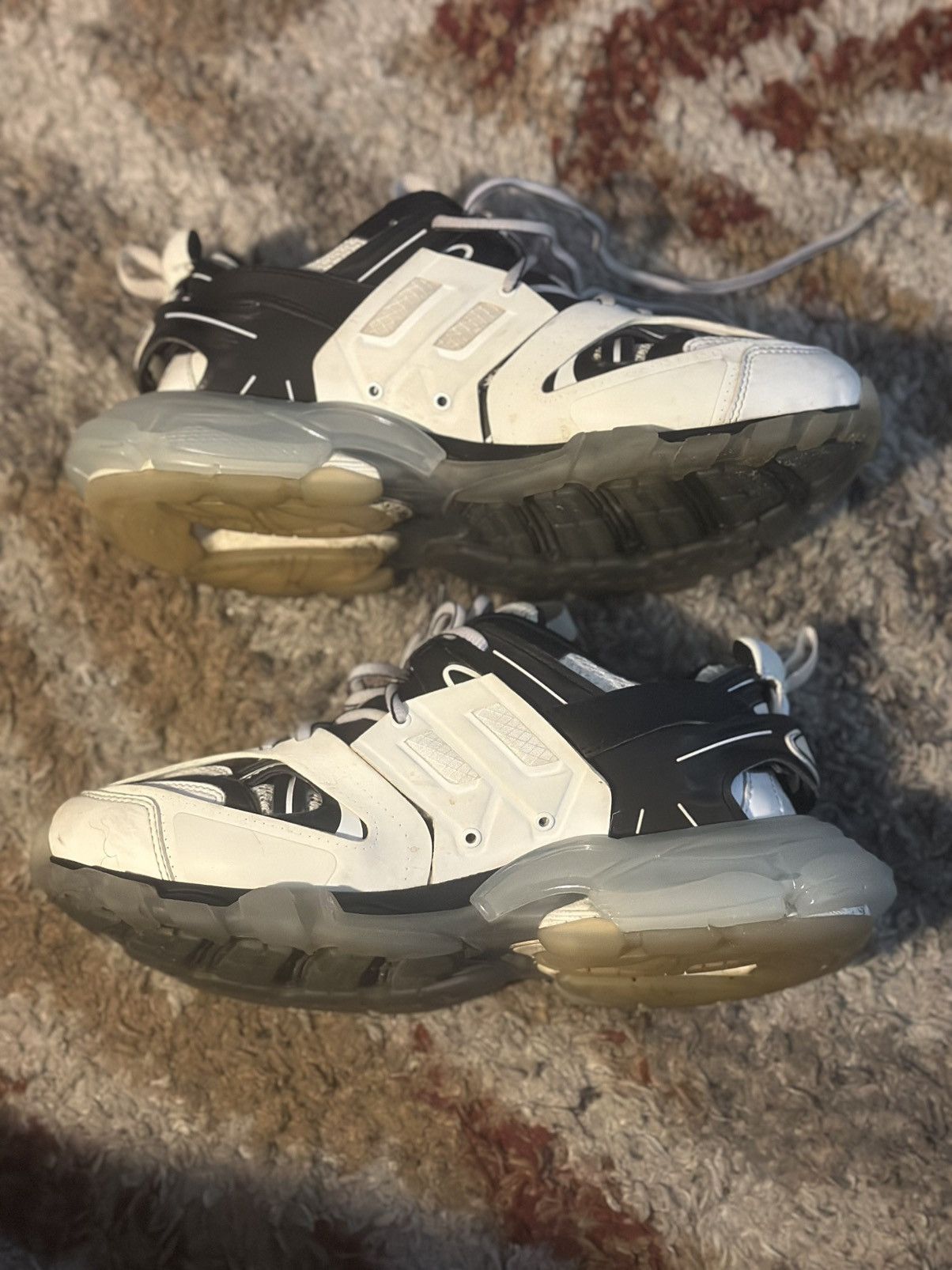 Balenciaga Balenciaga tracks sneaker Size US 10 / EU 43 - 1 Thumbnail