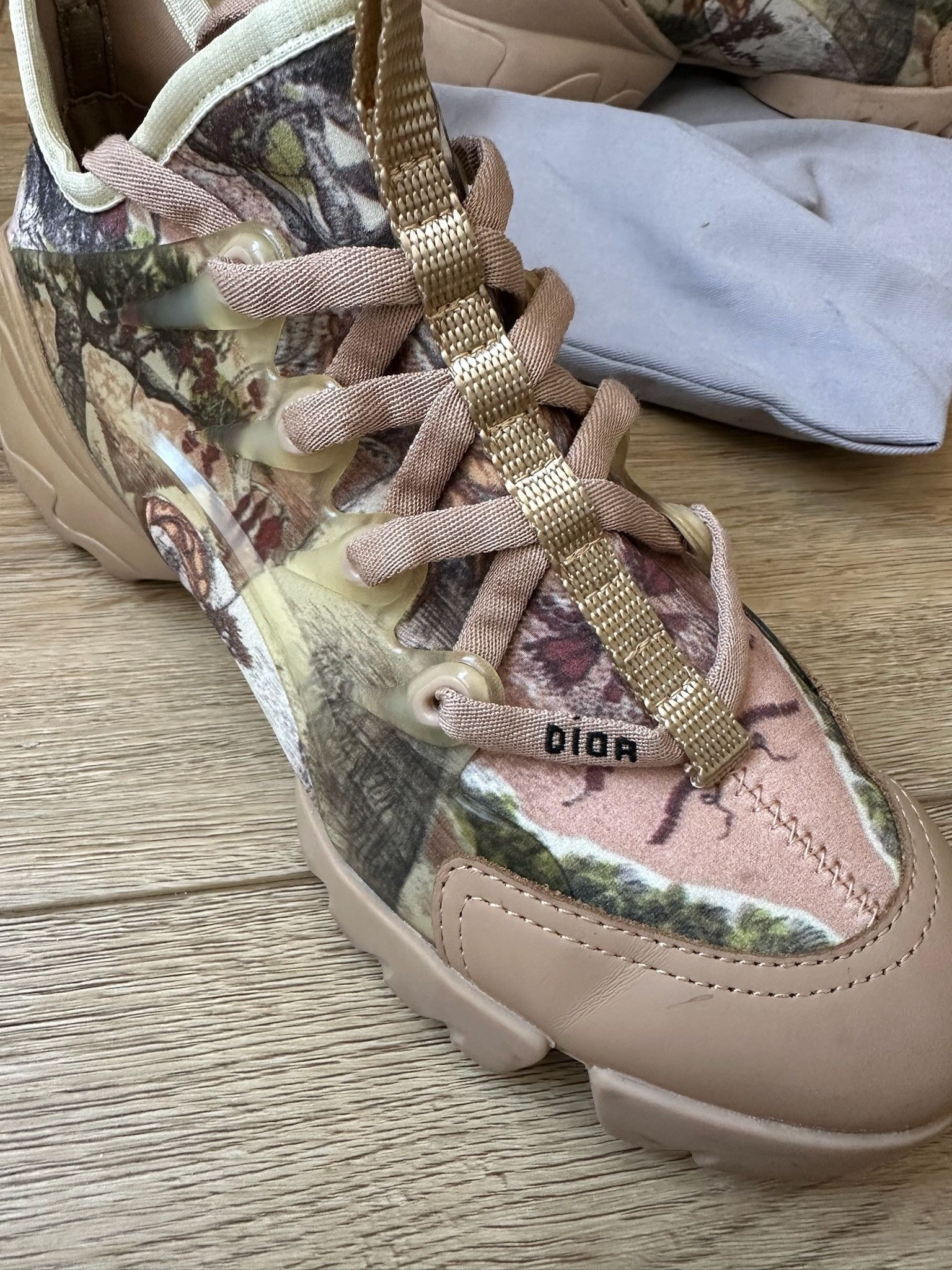 Dior 🔥85% OFF🔥 [SALE] Dior Christian D-Connect Sneaker Size US 8 / IT 38 - 4 Thumbnail