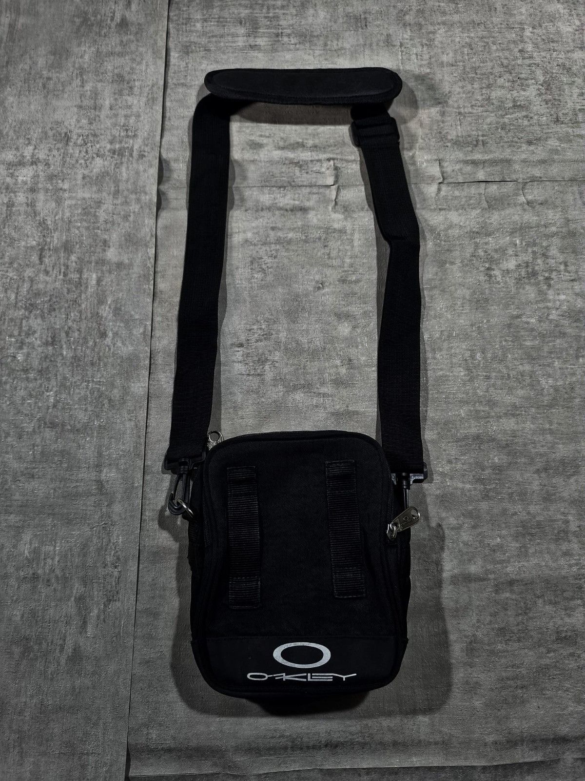 Oakley Vintage Oakley Mini CrossBody Bag Tactical Made In Usa Size ONE SIZE - 3 Thumbnail