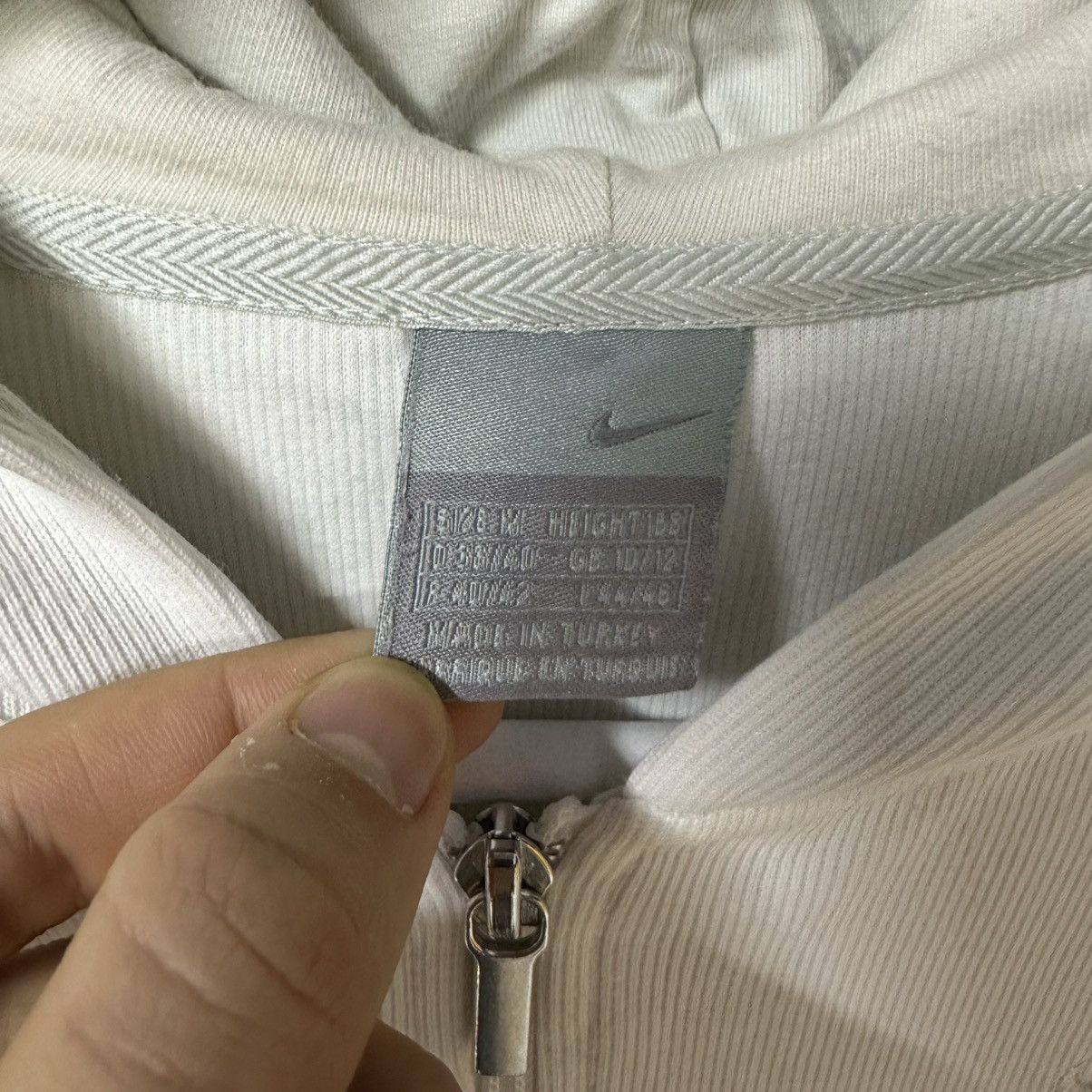 Nike Vintage Nike Zip Hoodie White Size M / US 6-8 / IT 42-44 - 4 Thumbnail