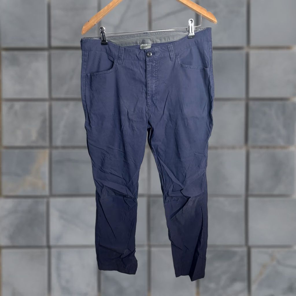 Eddie Bauer Eddie Bauer Pants Mens 34x32 Blue Chino Straight Fit Casual Pockets Cotton Size US 34 / EU 50 - 1 Thumbnail
