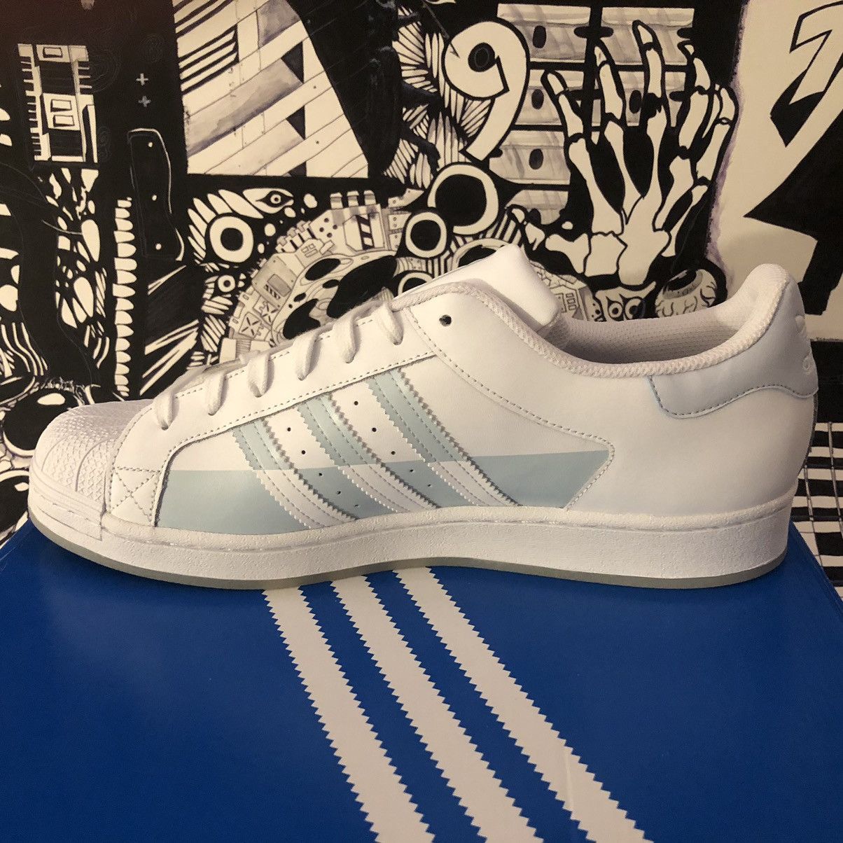 Adidas NWT Adidas Superstar Split White / Halo Blue FX5533 Size US 13 / EU 46 - 5 Thumbnail