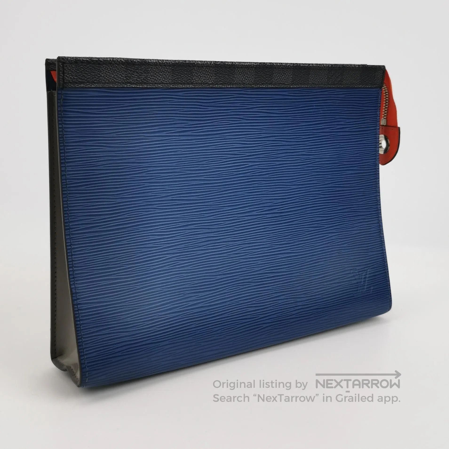 Louis Vuitton Louis Vuitton Pochette Voyage Medium Blue Epi Clutch. Size ONE SIZE - 1 Thumbnail