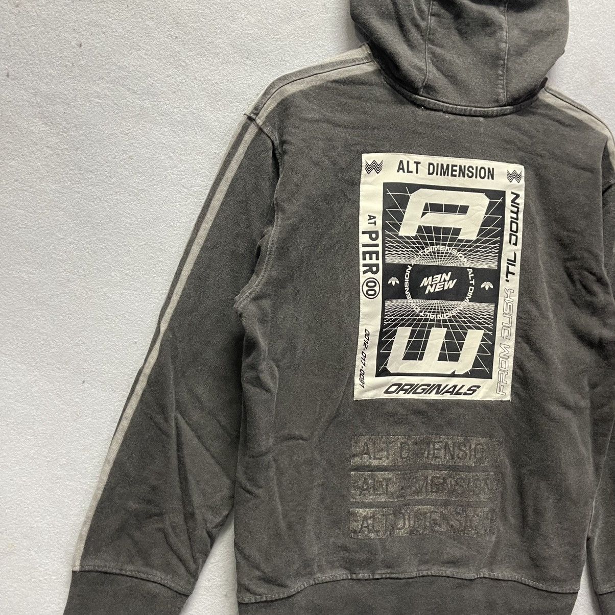 Adidas × Alexander Wang 2010s adidas x Alexander Wang Alt Dimension Graphic Hoodie Size US XS / EU 42 / 0 - 11 Thumbnail