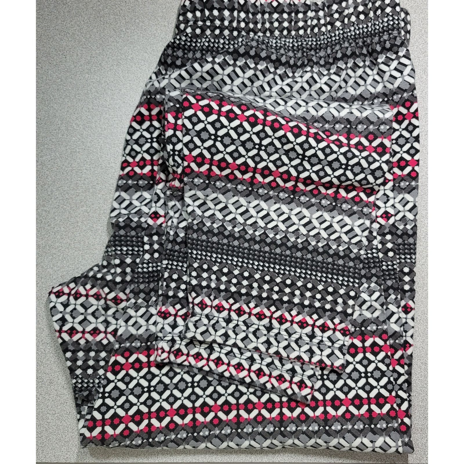Other Cato Gray Red Black Geo Print Flat Front Leggings Large Size 34" / US 12 / IT 48 - 6 Thumbnail