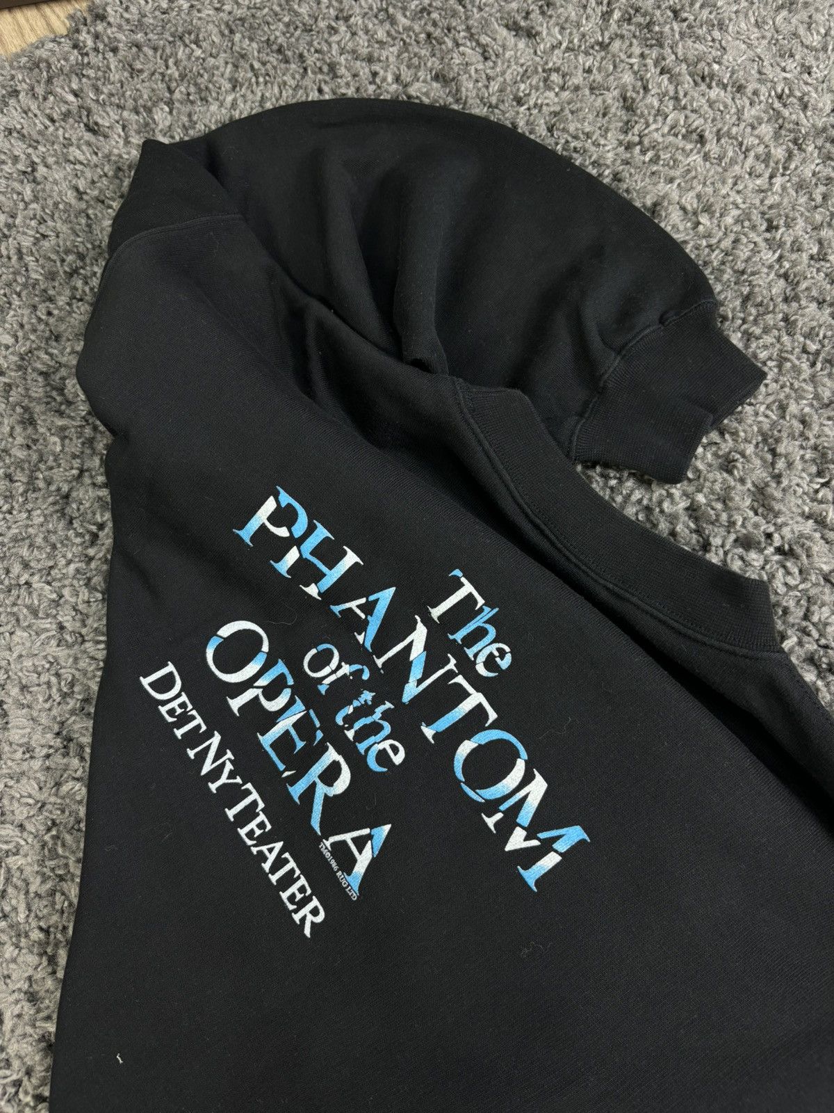Band Tees × Vintage 1986 Vintage The Phantom Of The Opera Sweatshirt Kanye Style Size US S / EU 44-46 / 1 - 6 Thumbnail