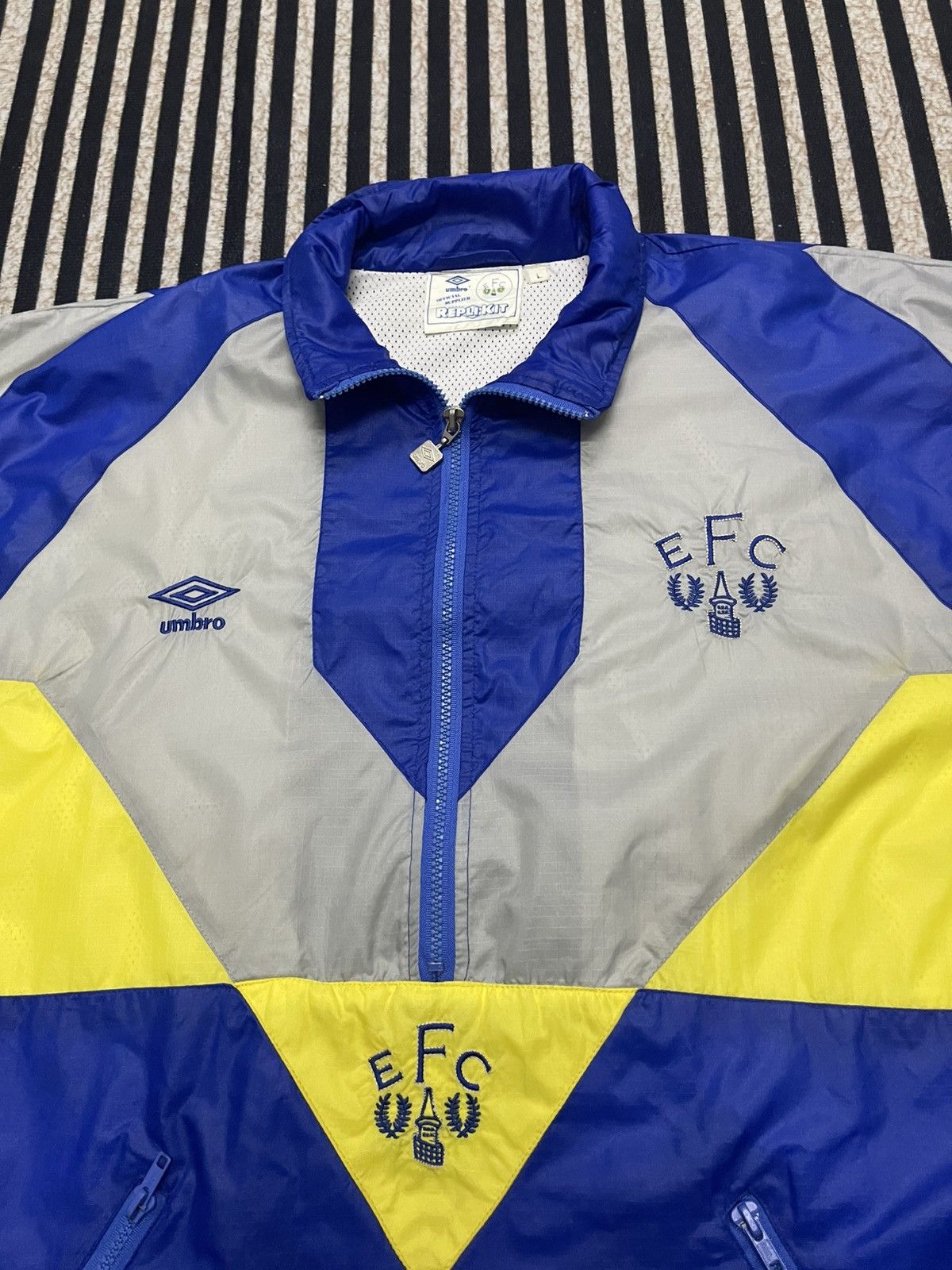 Umbro VINTAGE 1991-93 EVERTON FC HALF ZIPPER TRACKTOP JACKET Size US L / EU 52-54 / 3 - 7 Thumbnail